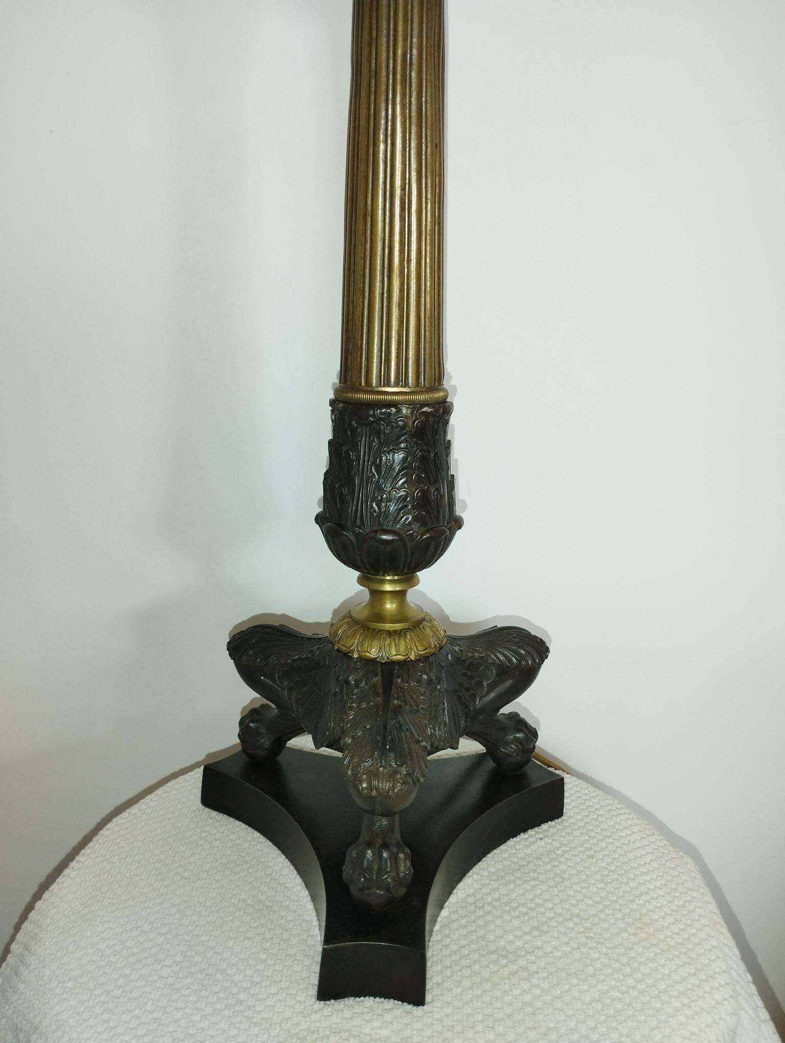 Antique lamp base with lion's paw - Restoration period - Empire