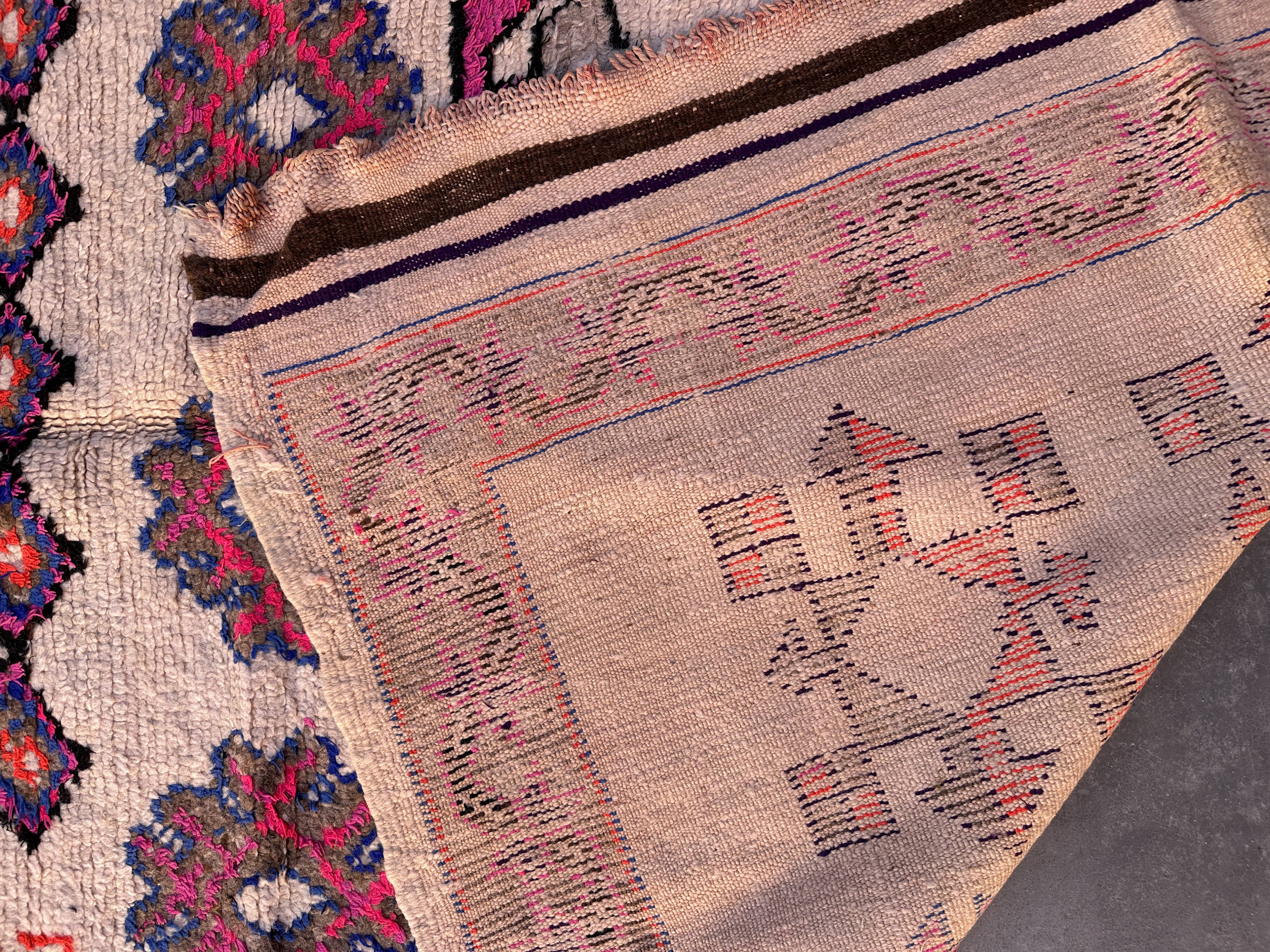 Colorful Azilal Moroccan rug - 128 x 277 cm