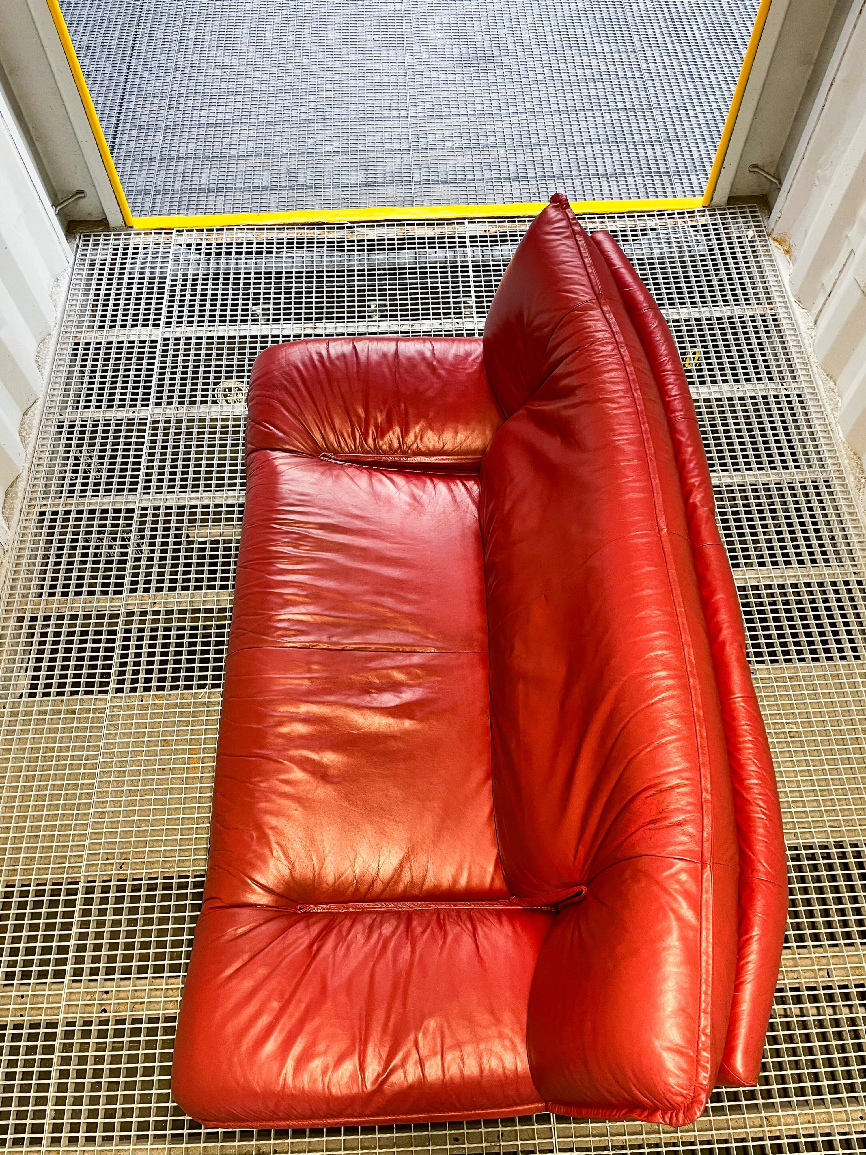 Nicoletti Salotti - 2-seater red leather sofa