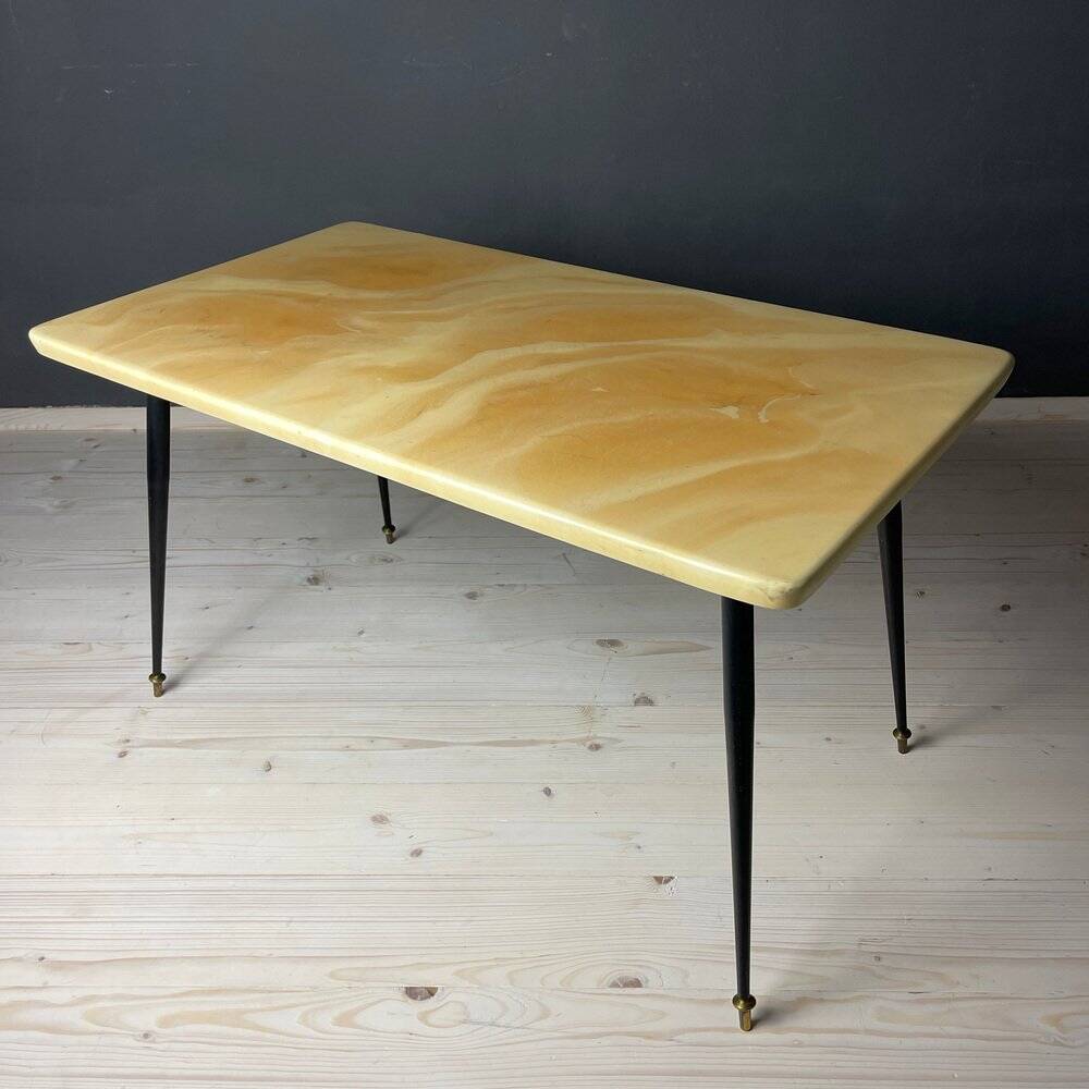 Beige mid-century coffee table, Italy, 1950s