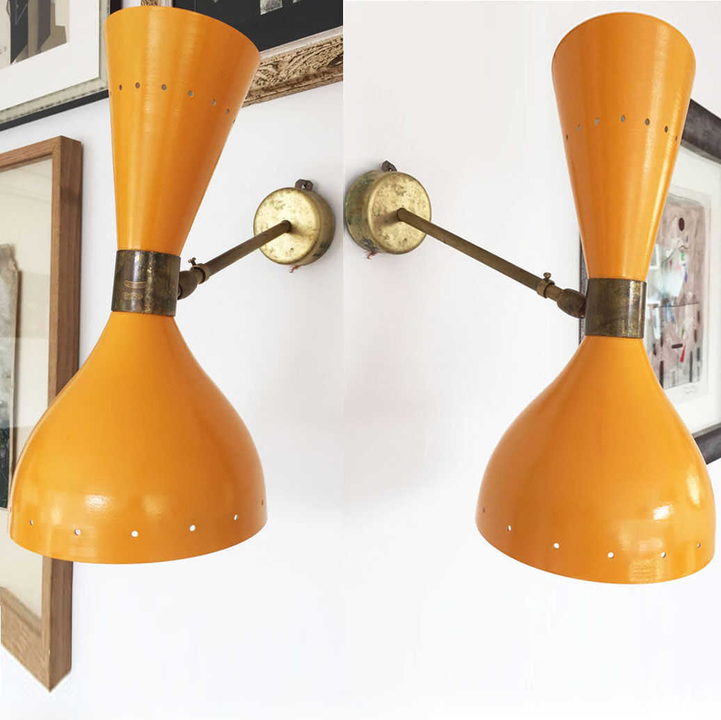 Wall lamp in the style of the Italian creations of the 50s