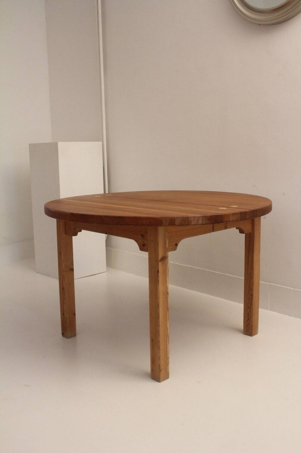 Table ronde scandinave a rallonge design Tage Poulsen