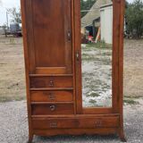 Béarnaise wardrobe in walnut 19th