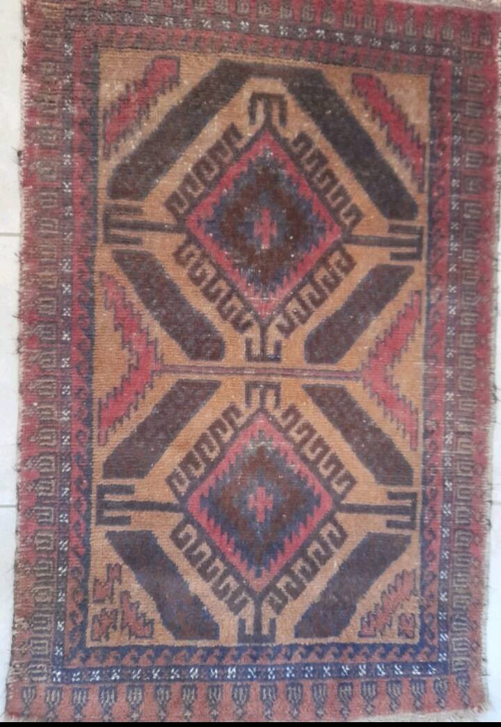 Ancient tribal rug 135x85cm