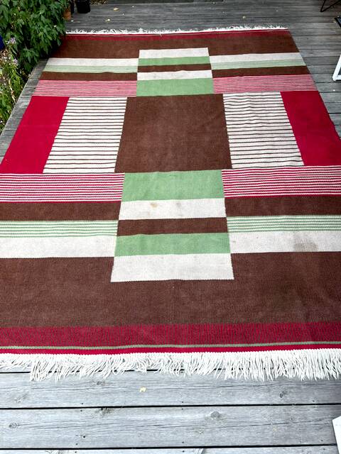 Large modern wool rug from the mid-century 1960s, Czechoslovakia, 335 × 240 cm