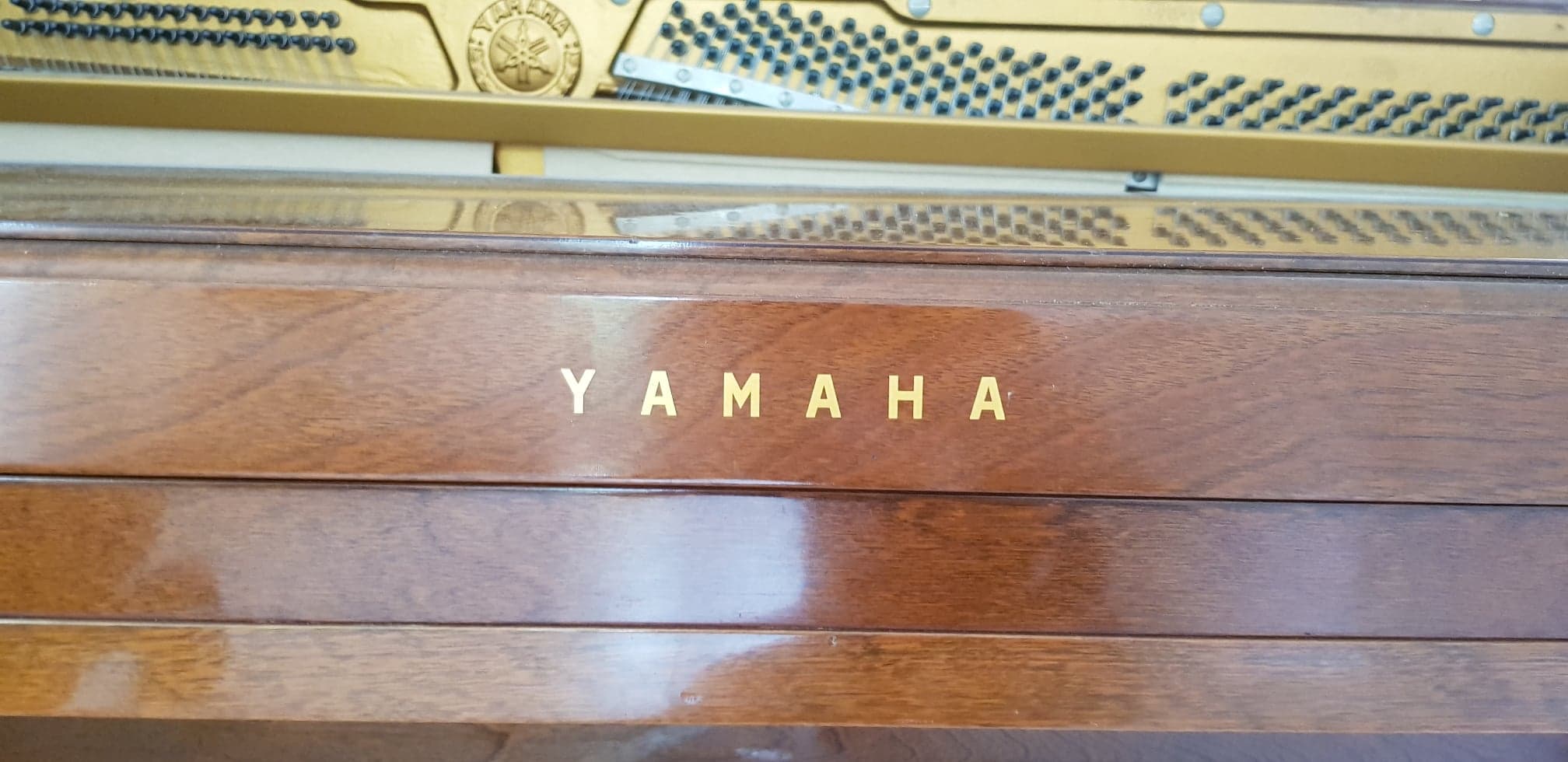 Piano Console Yamaha