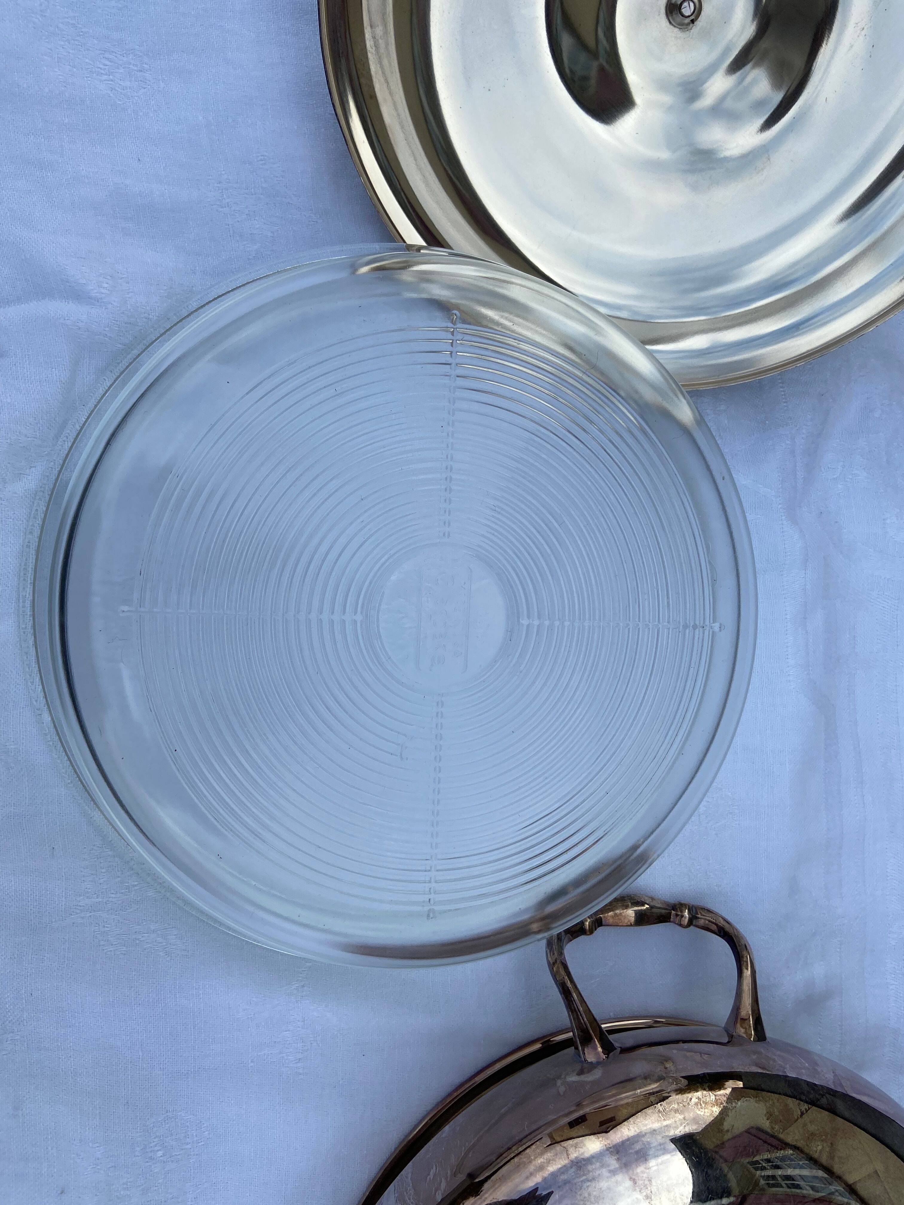 Silver-plated metal vegetable tureen