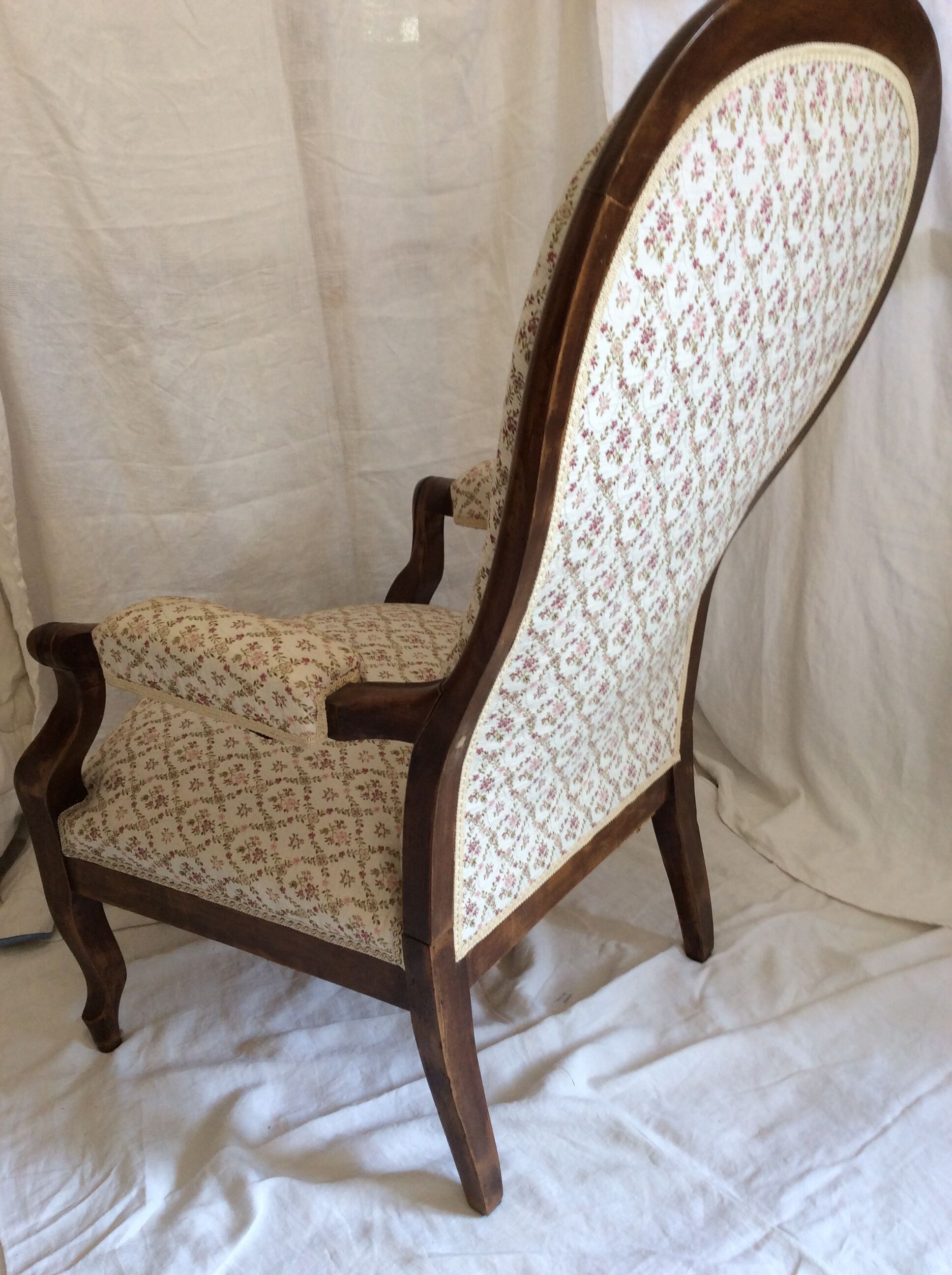 Armchair Voltaire massive walnut XlXeme