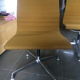 Chairs EA 105 by Charles & Ray Eames for Herman Miller