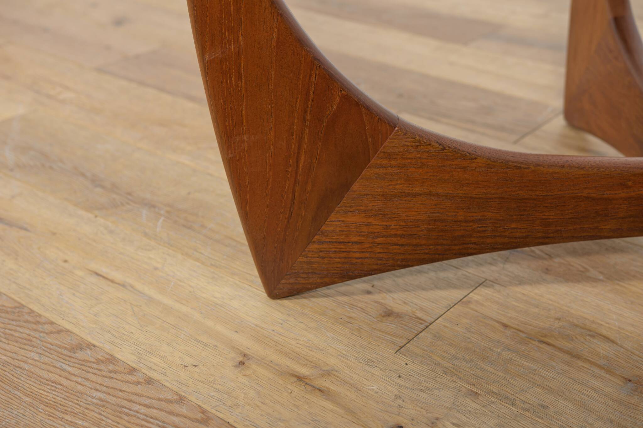 Round Astro Coffee Table in Teak by Victor Wilkins for G-Plan, United Knigdom, 1960s