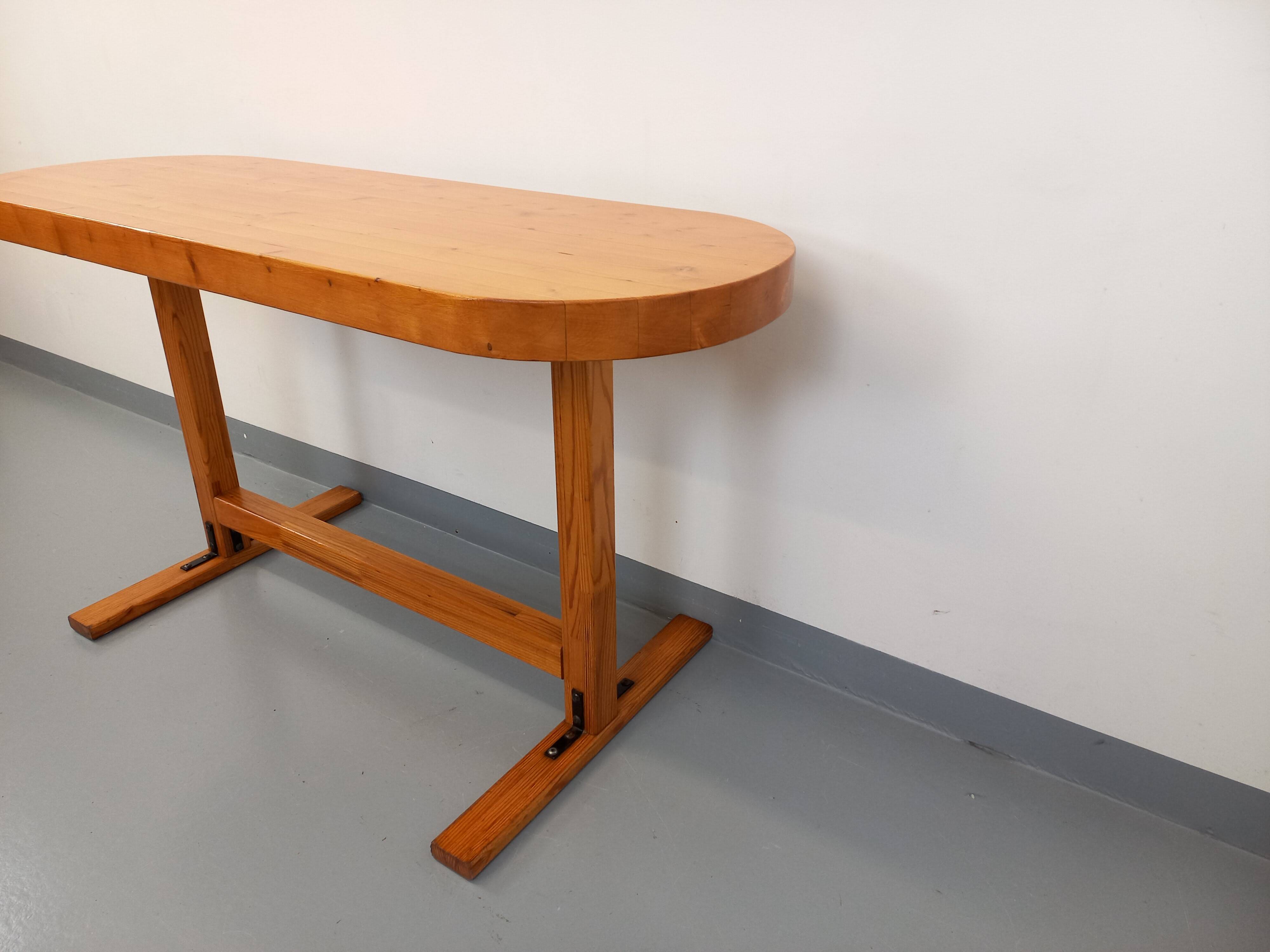 Oval table / vintage pine console from the 60s 70s