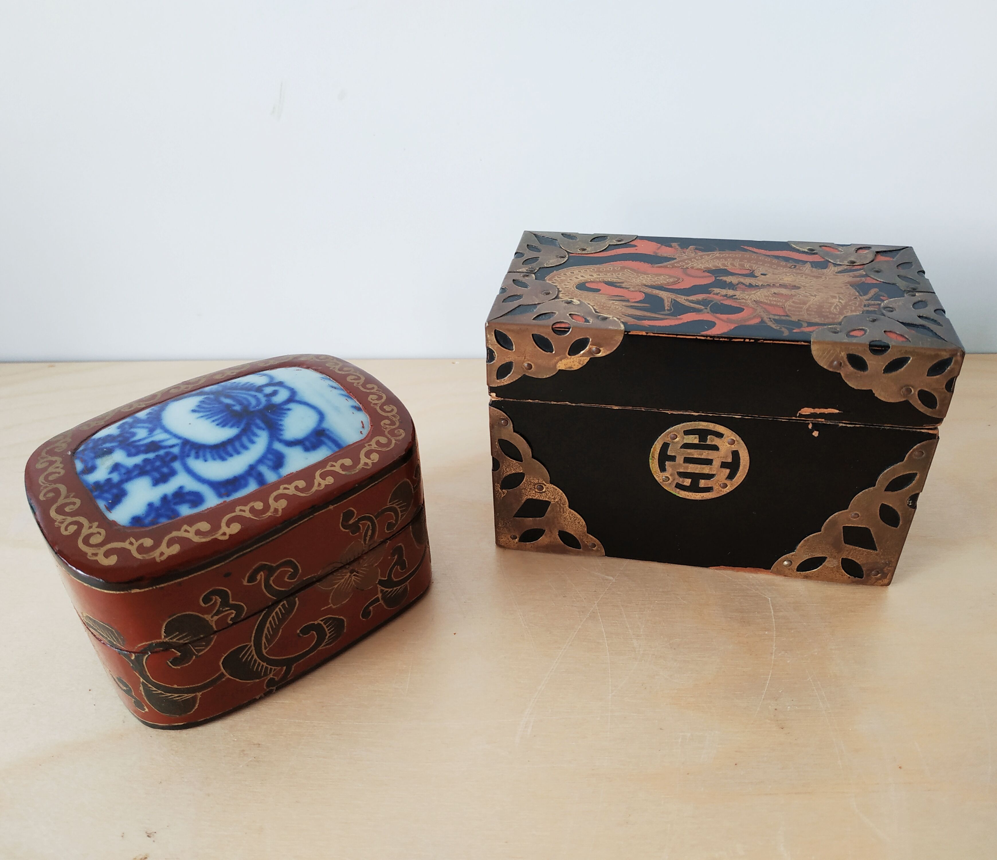 4 boîtes - Chine et laque Japon