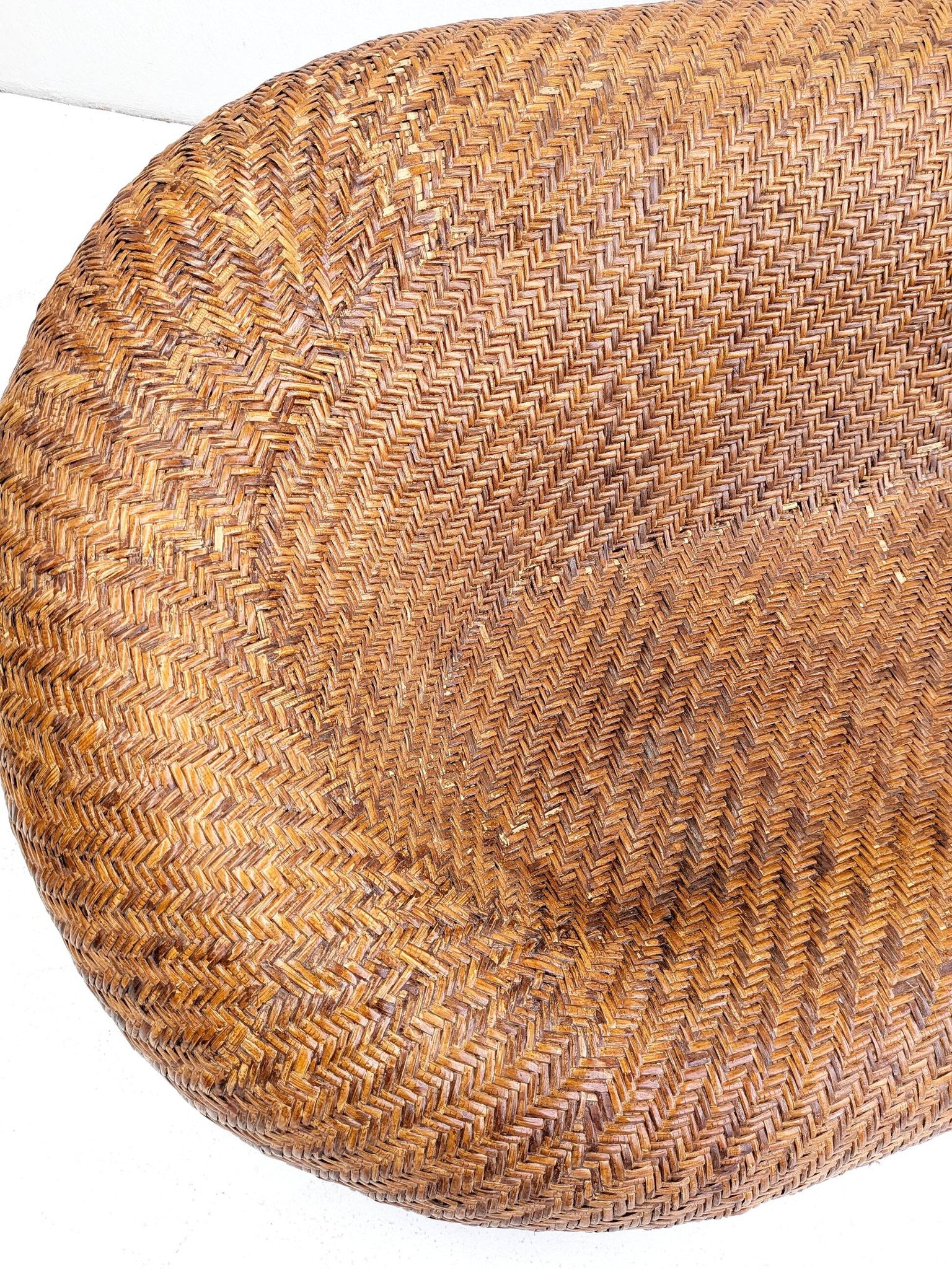 Canapé œuf en rotin tissé par Habitat, années 1970