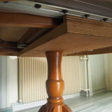 English-style wooden and leather table