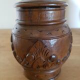 Wooden pot with Vintage sculptures