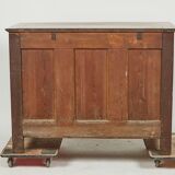 Commode pichpin vers 1900