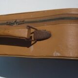 Old suitcase with zip
