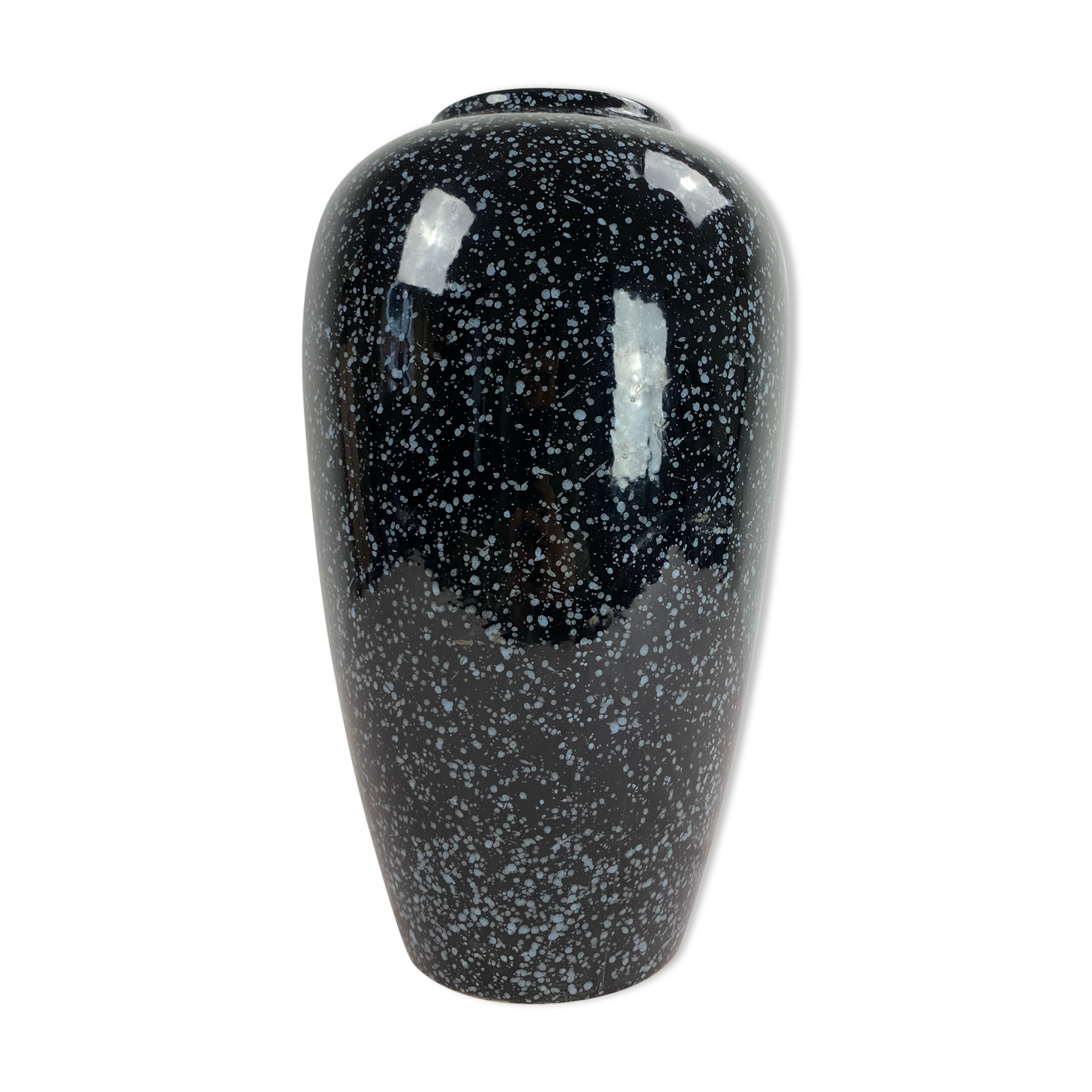 Black and white speckled vase
