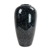 Vase moucheté noir et blanc