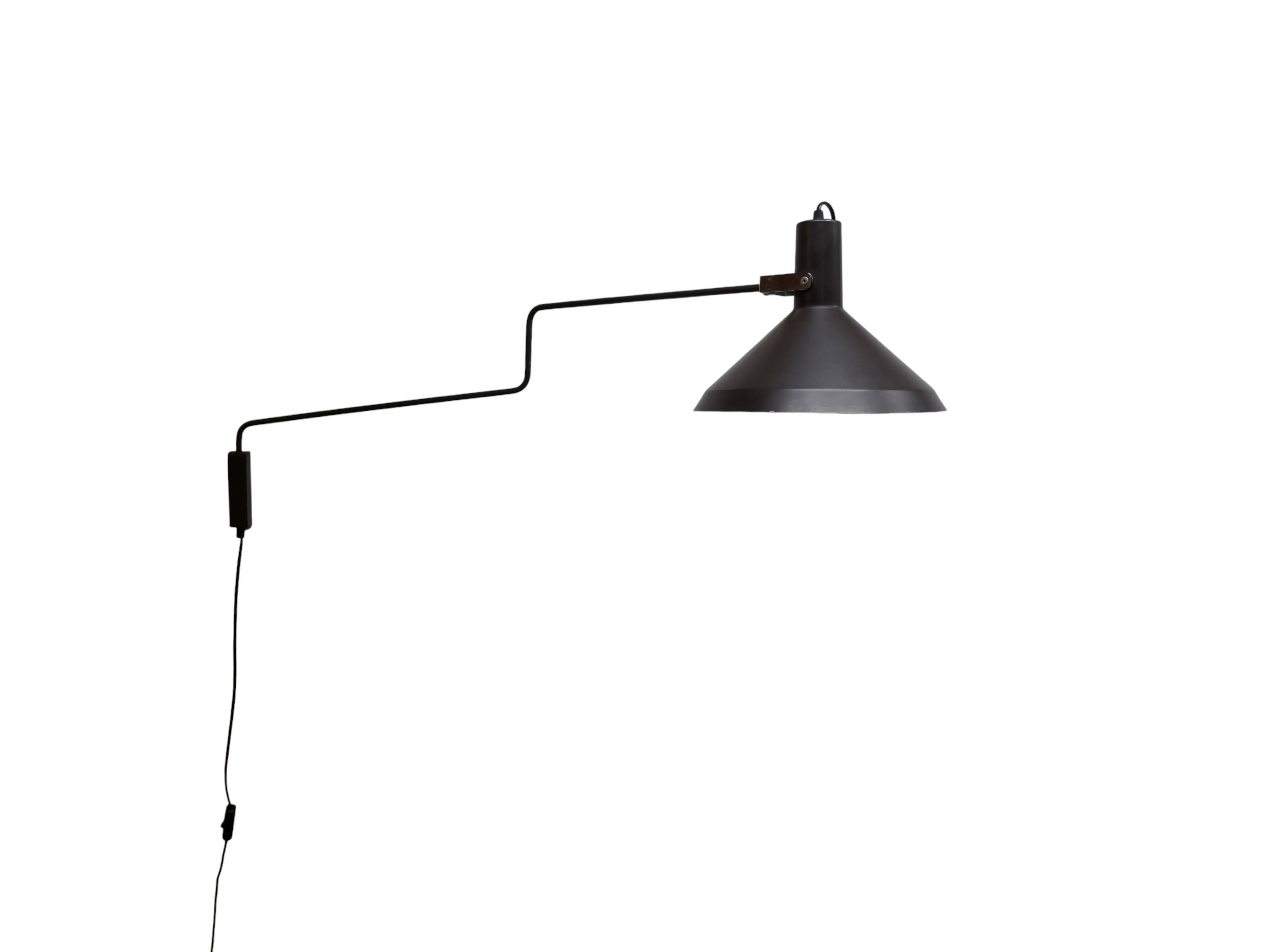 Paperclip wall lamp by Anvia Holland, 1960s