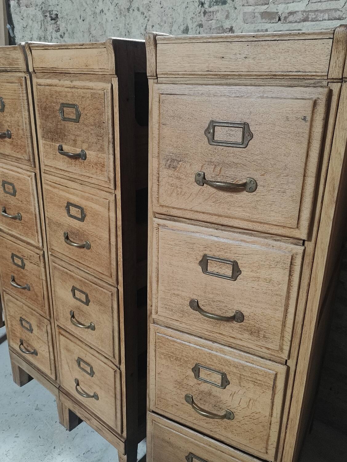 Ancien classeur a tiroirs en chene