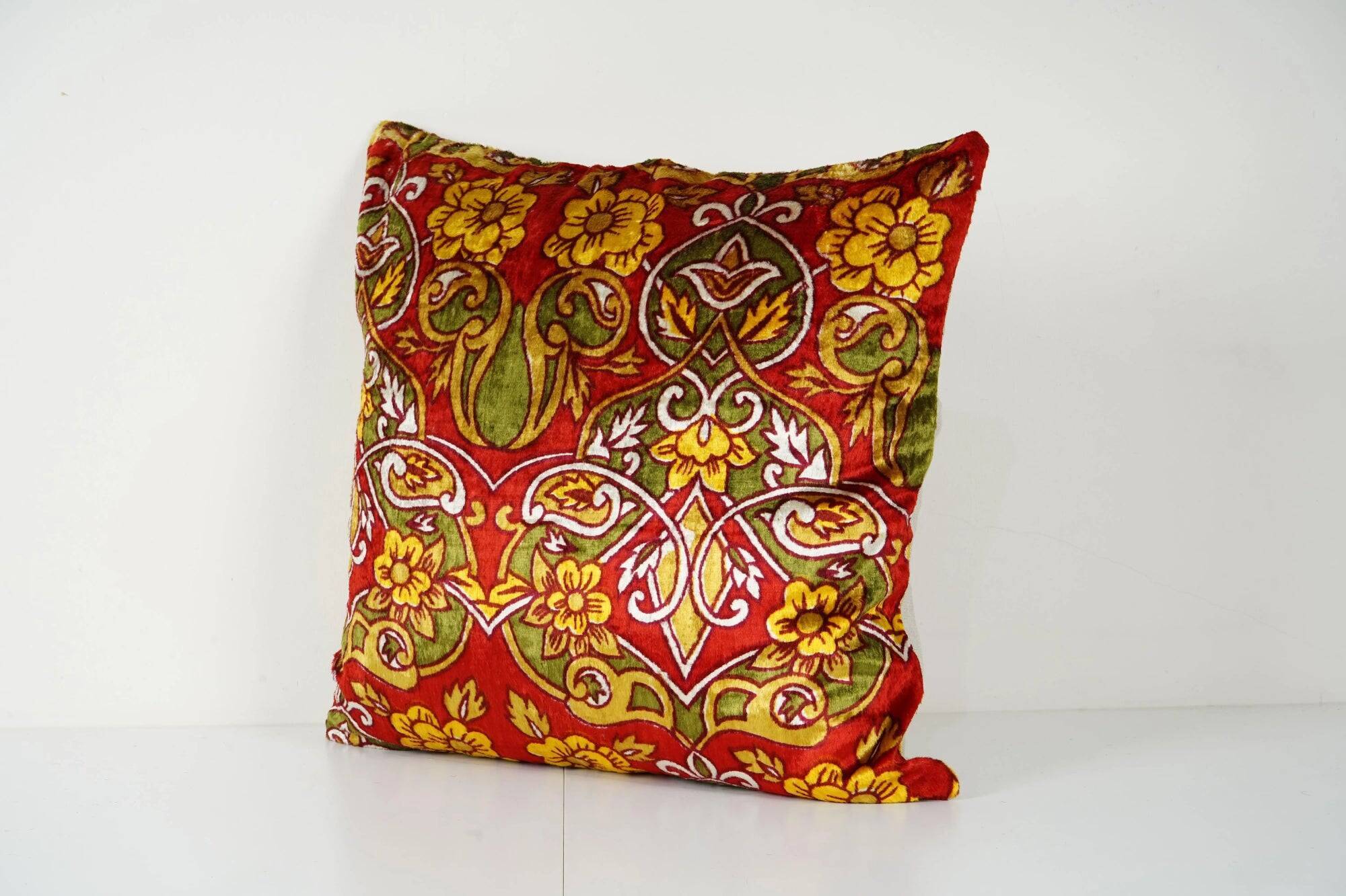 Vintage velvet cushion cover 51x51 cm