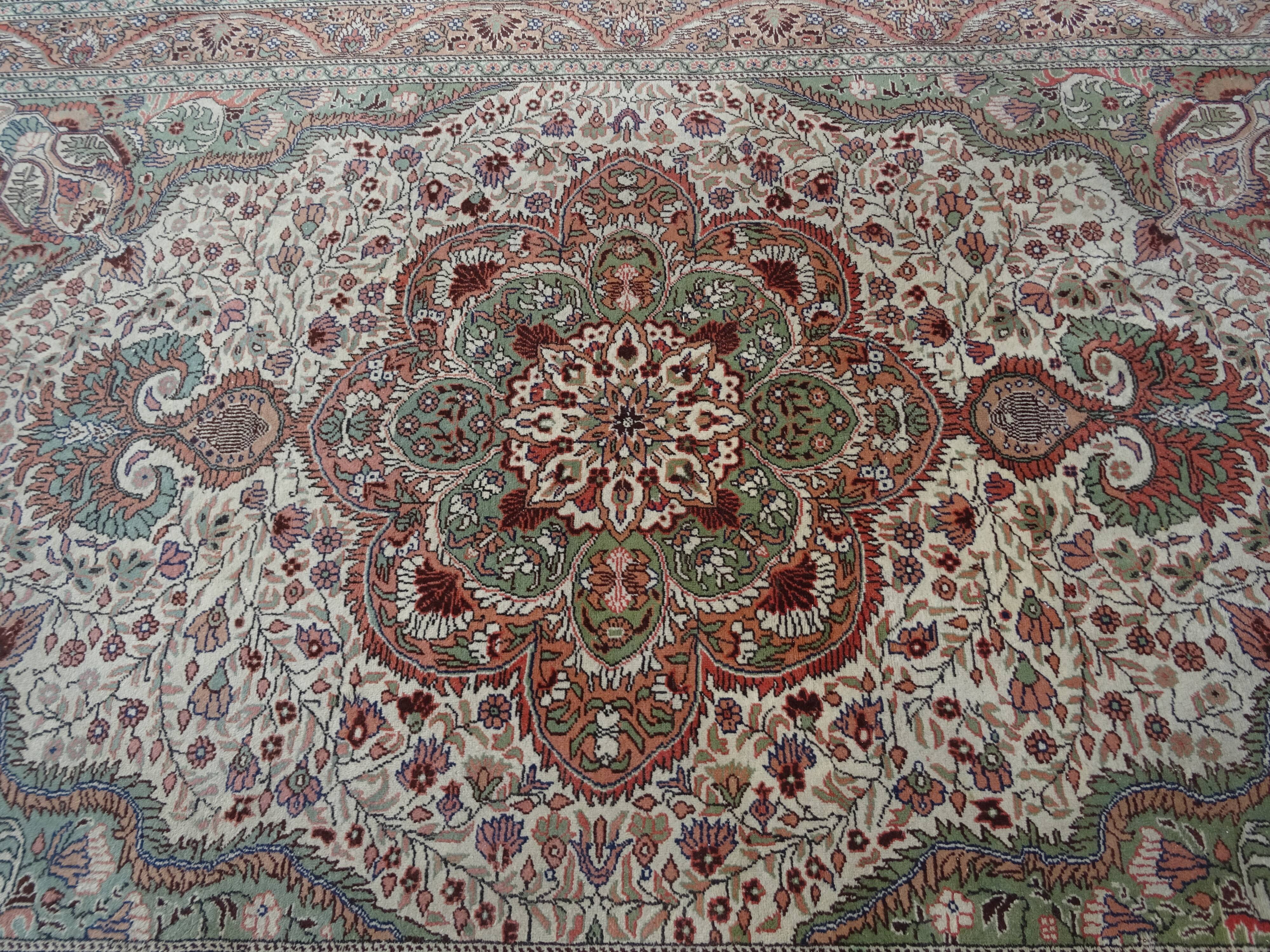Vintage Handmade Oriental Rug 303 X 198