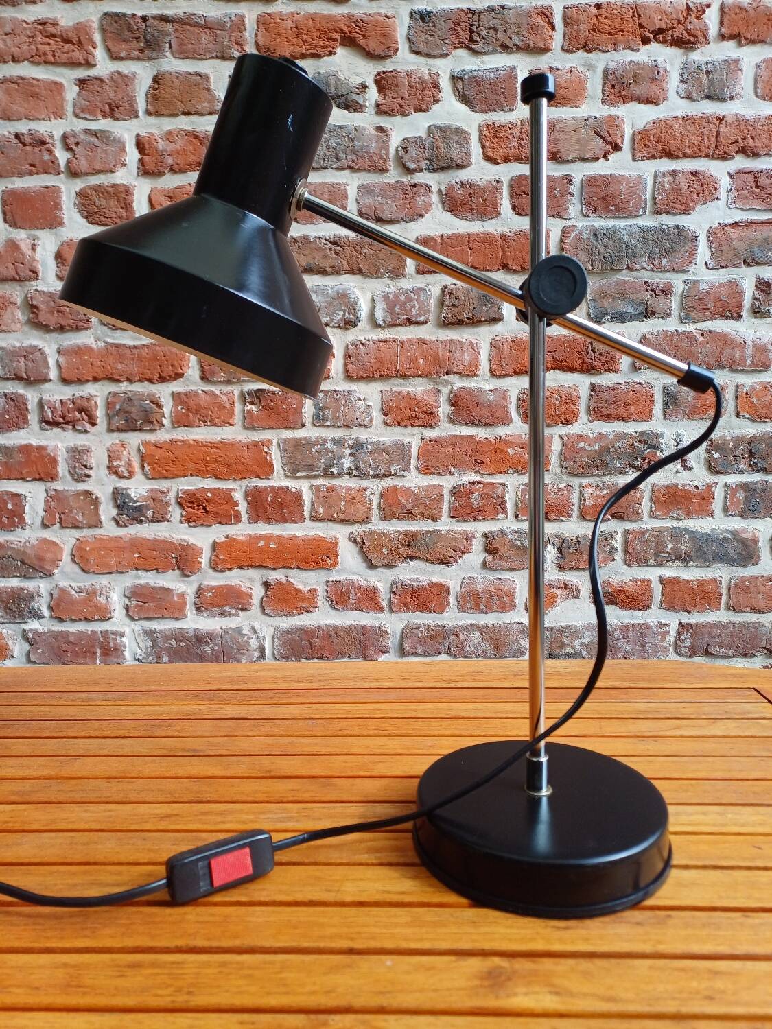 80's black pendulum lamp