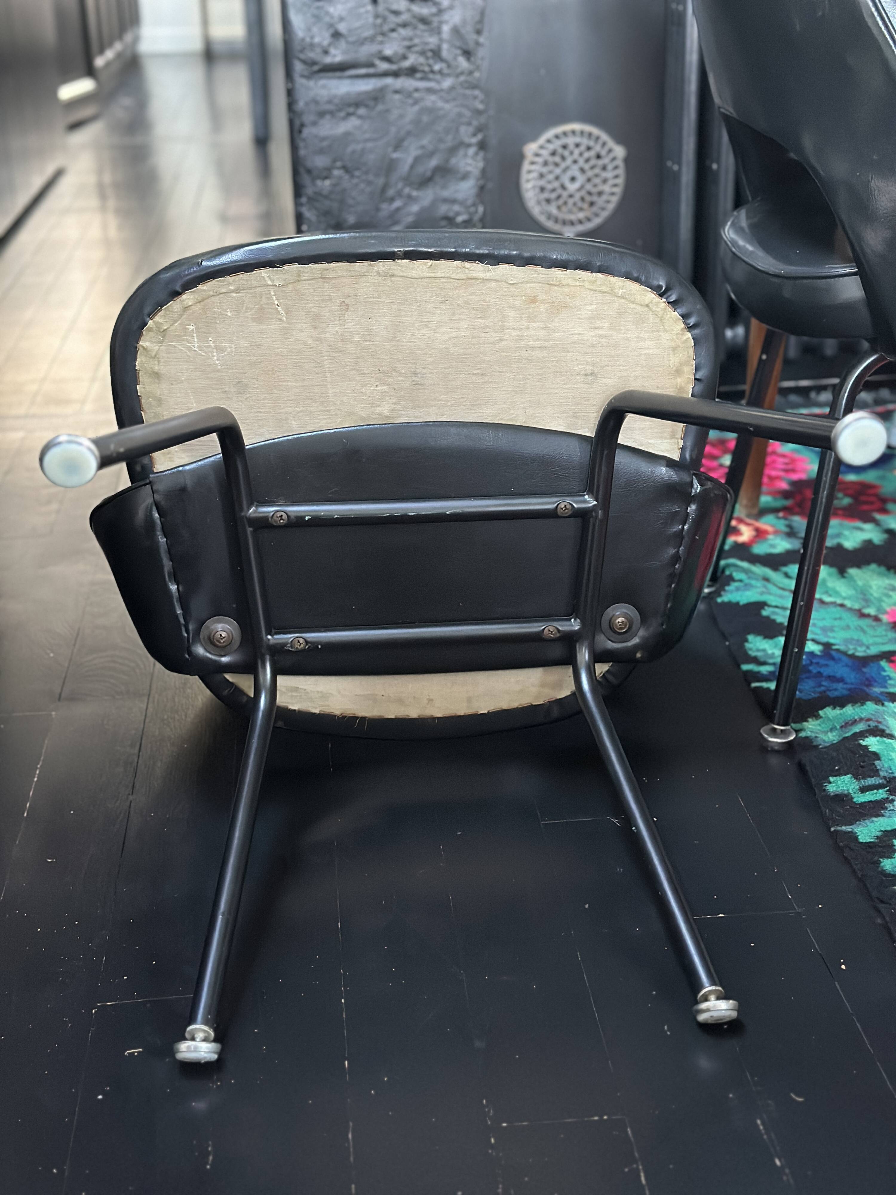 Eero Saarinen conference chairs black