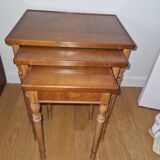 Nesting coffee tables
