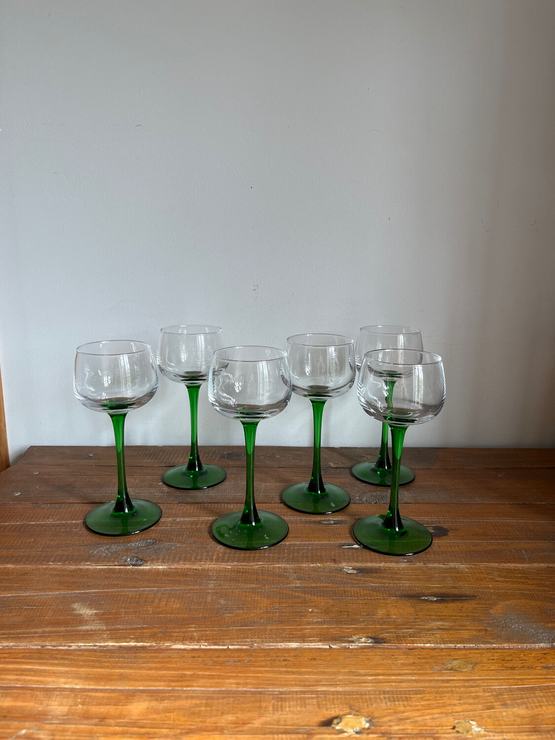 6 stemmed glasses
