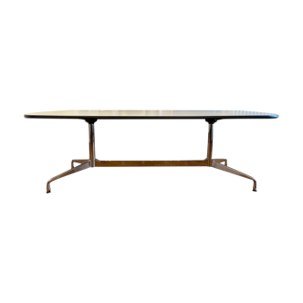 Segmented Eames Vitra