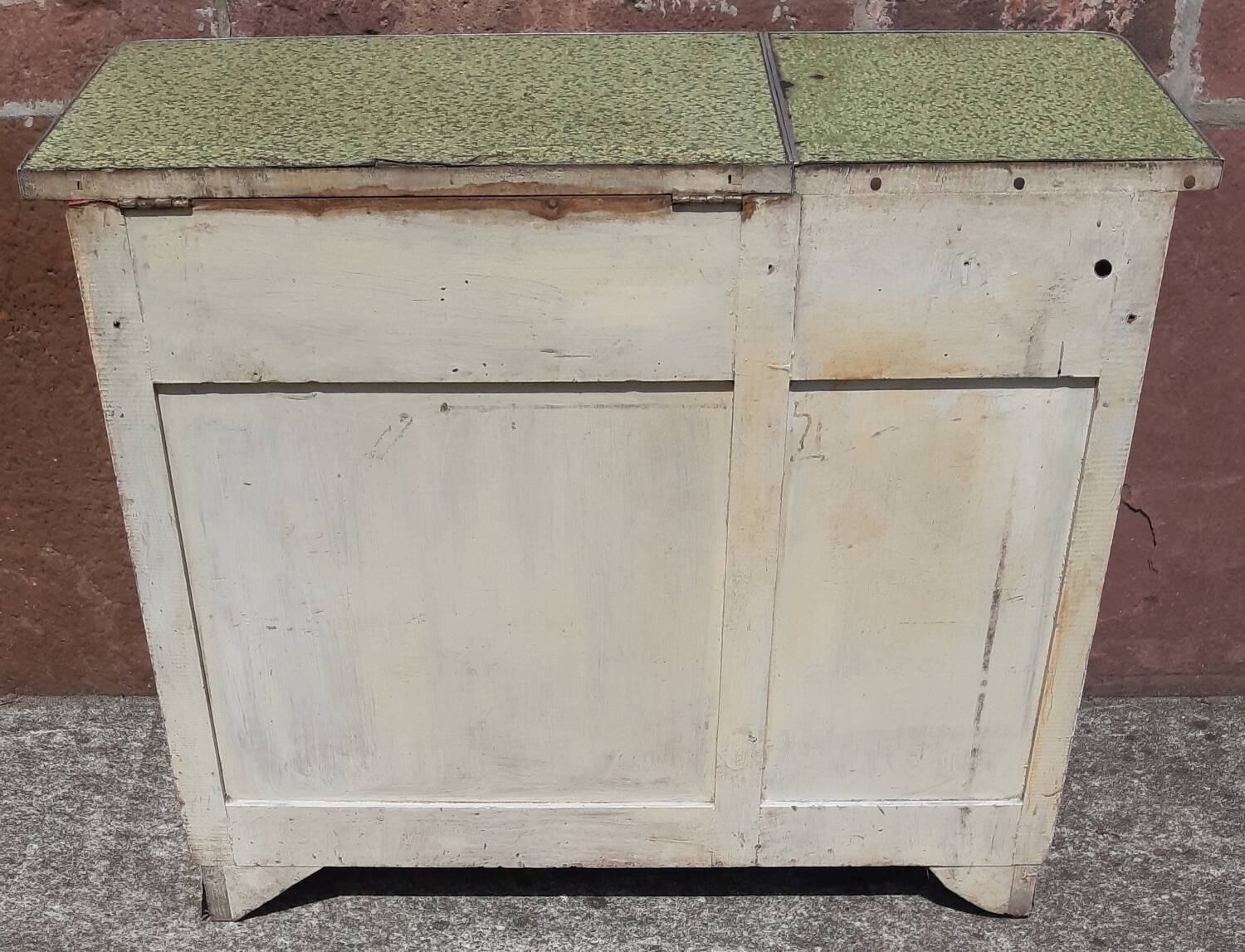 Kitchen buffet (1950s)