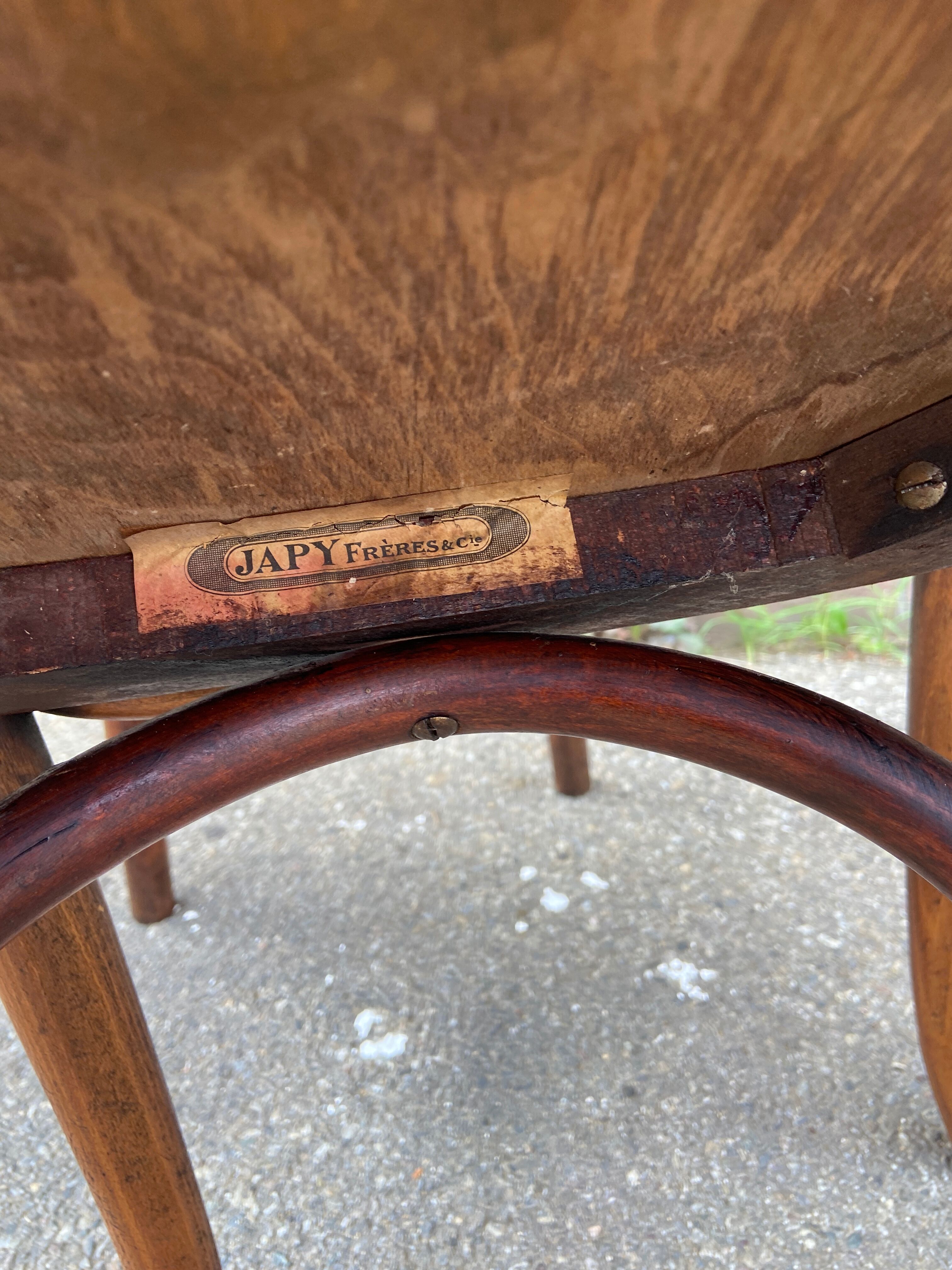 Lot de 4 chaises bistrot dépareillé bois courbé