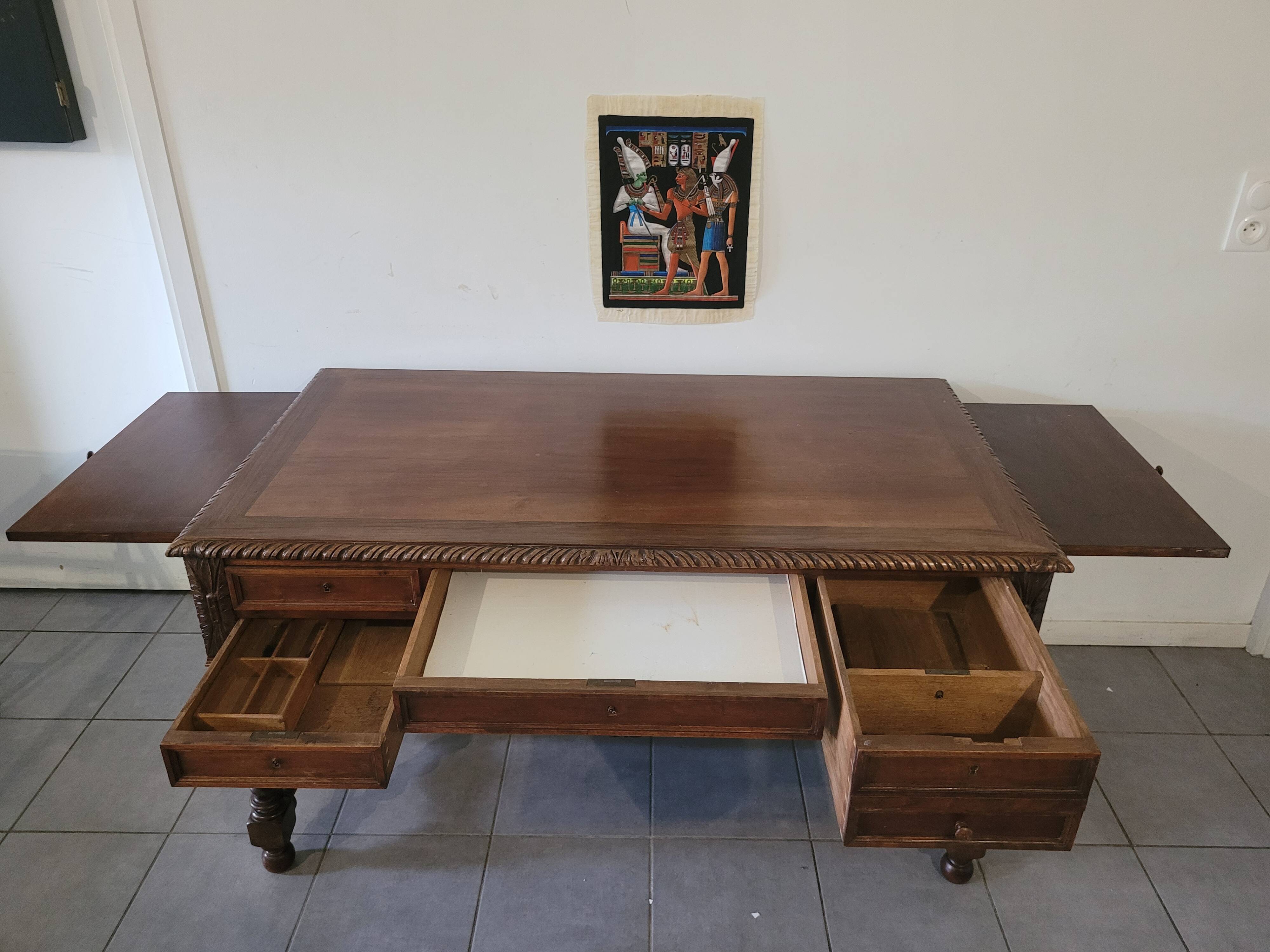 Bureau en chêne ancien