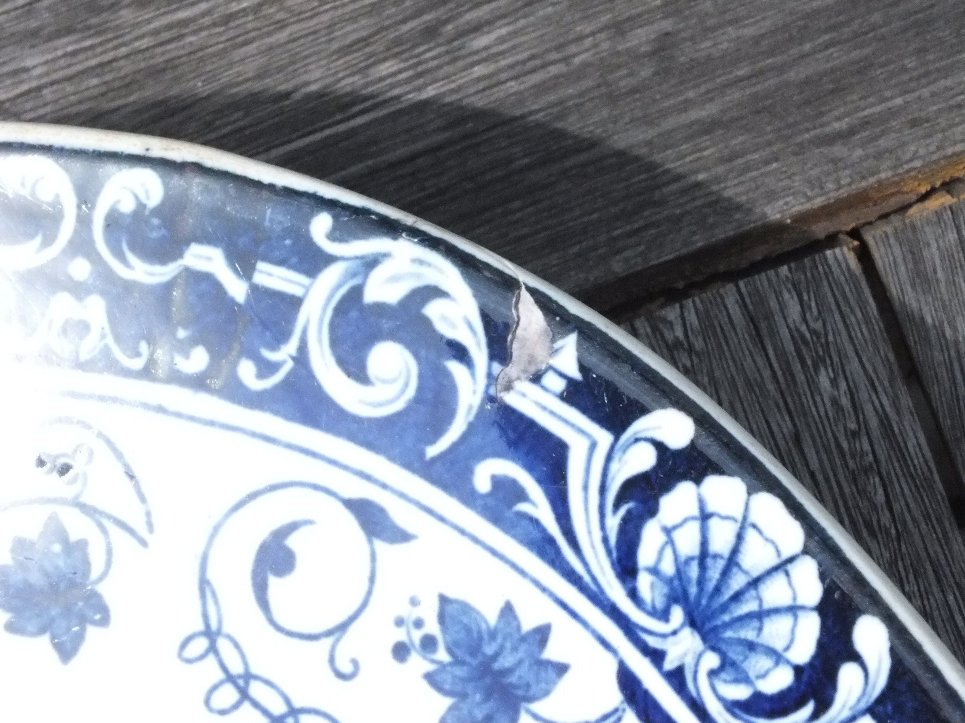 Dish Bordeaux Vieillard service Louis XV