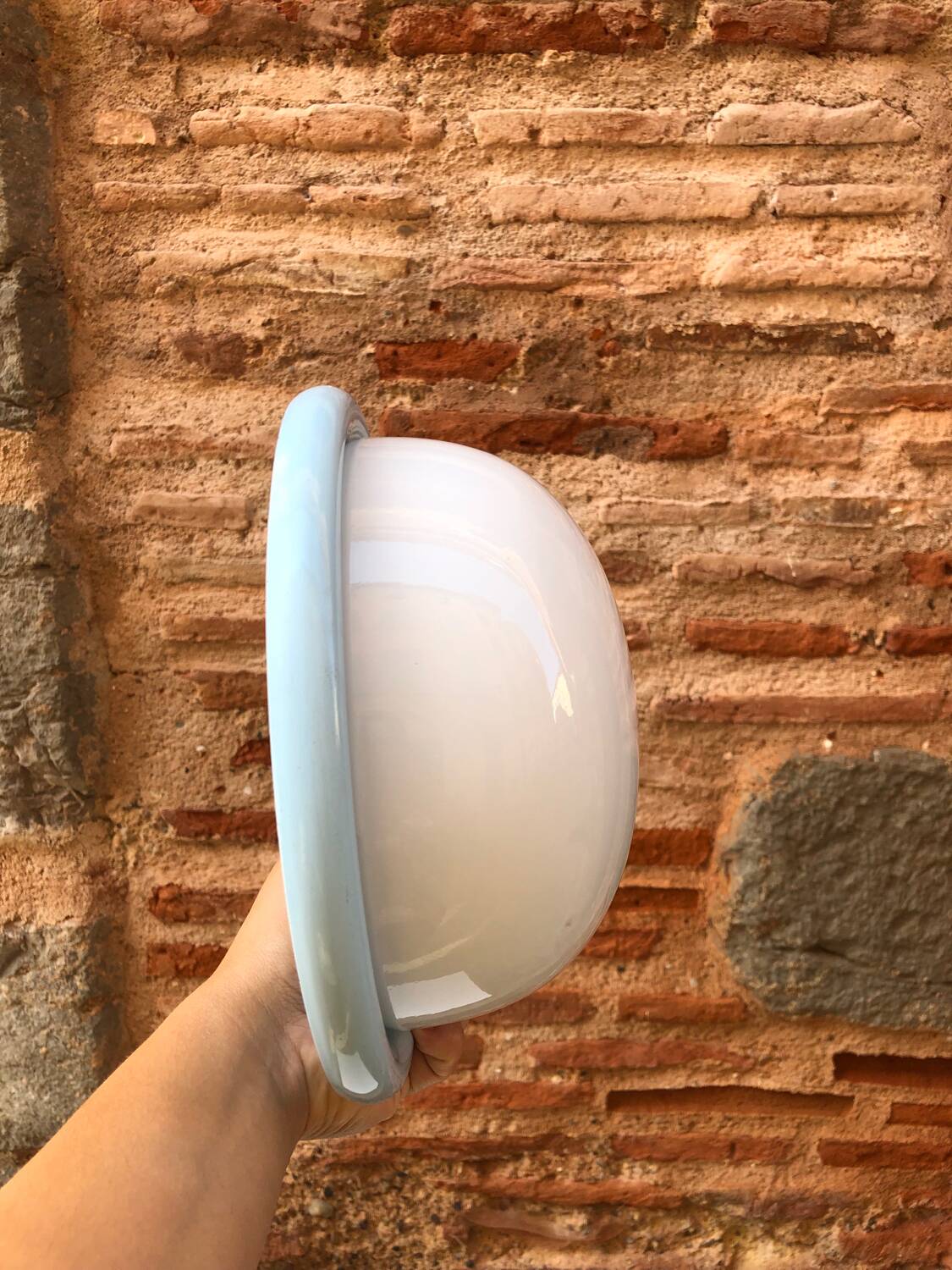 Wall or ceiling light in metal and glass