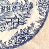 Blue English flat plates cottage