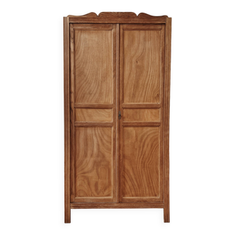 Armoire penderie parisienne rénovée