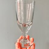 Série de 6 verres à pied anciens dépareillés