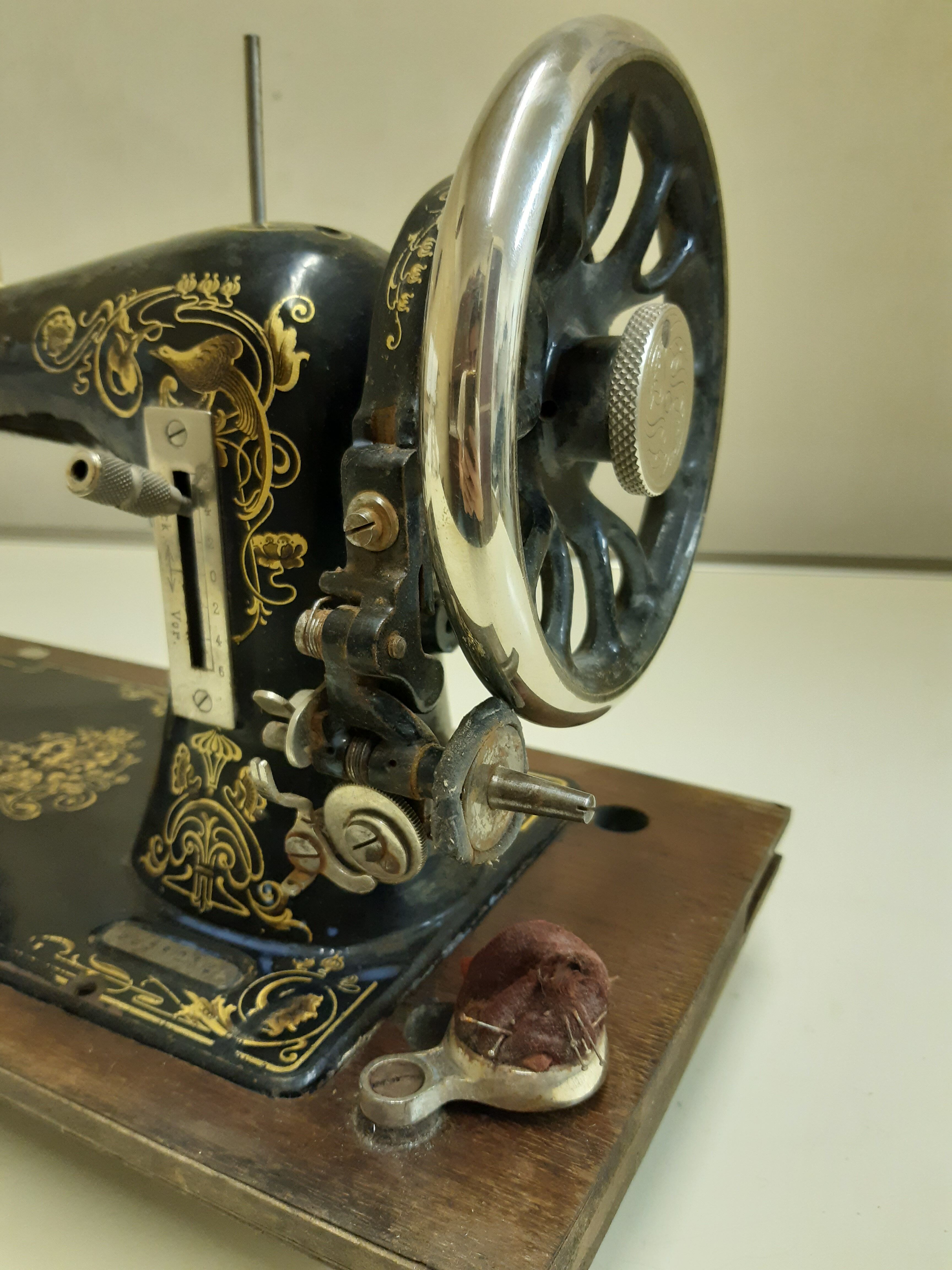 Old sewing machine