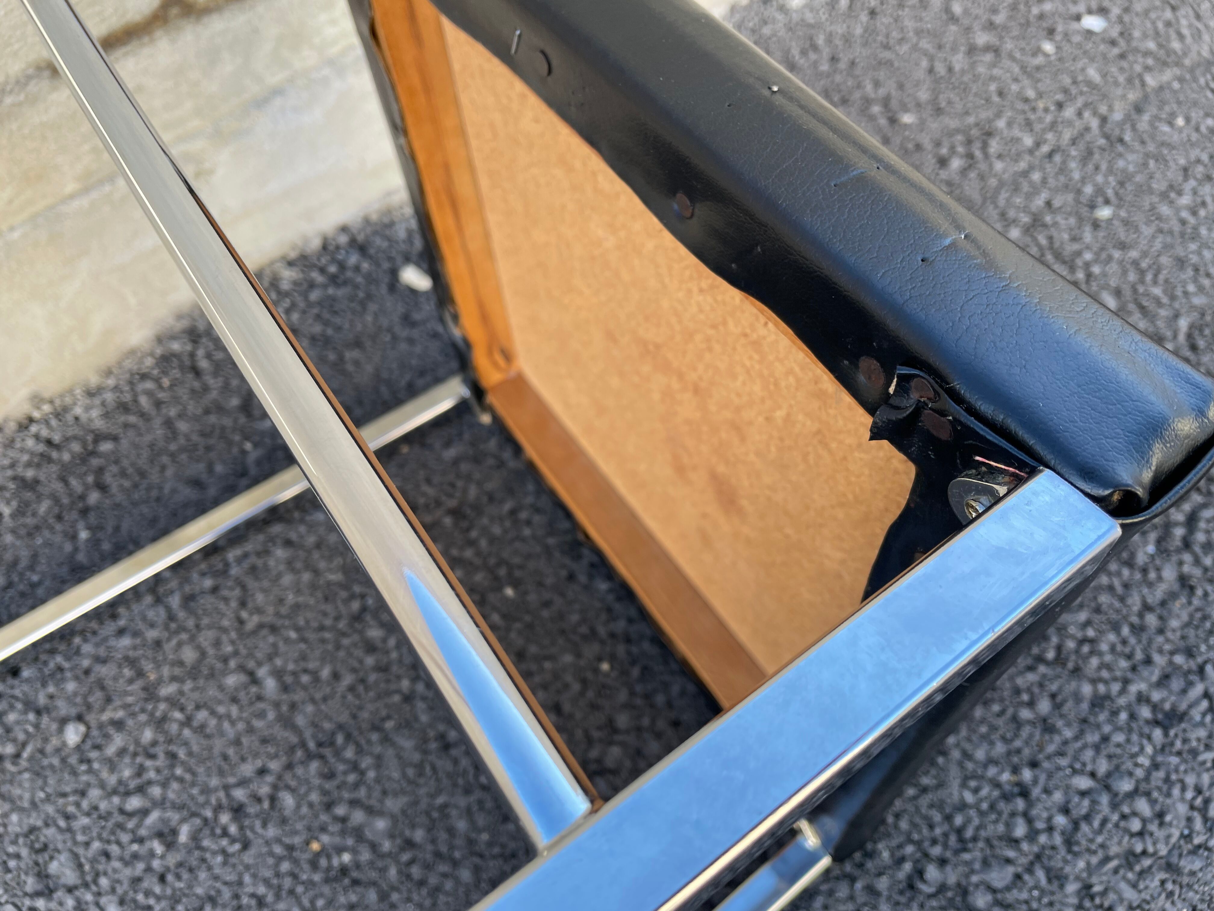 Stool year 70 skaï and chrome metal