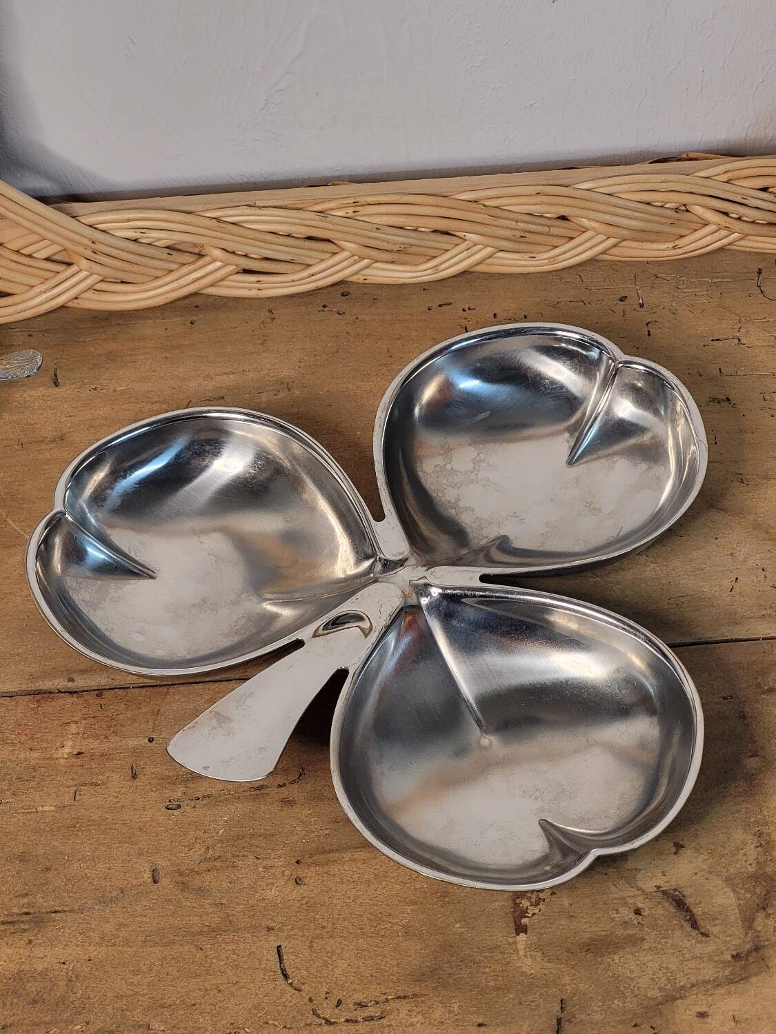 Clover stainless steel tray