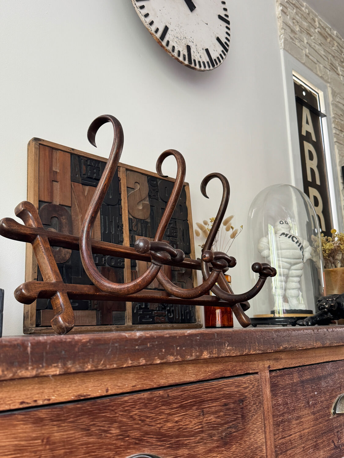 Porte manteau mural en bois Thonet