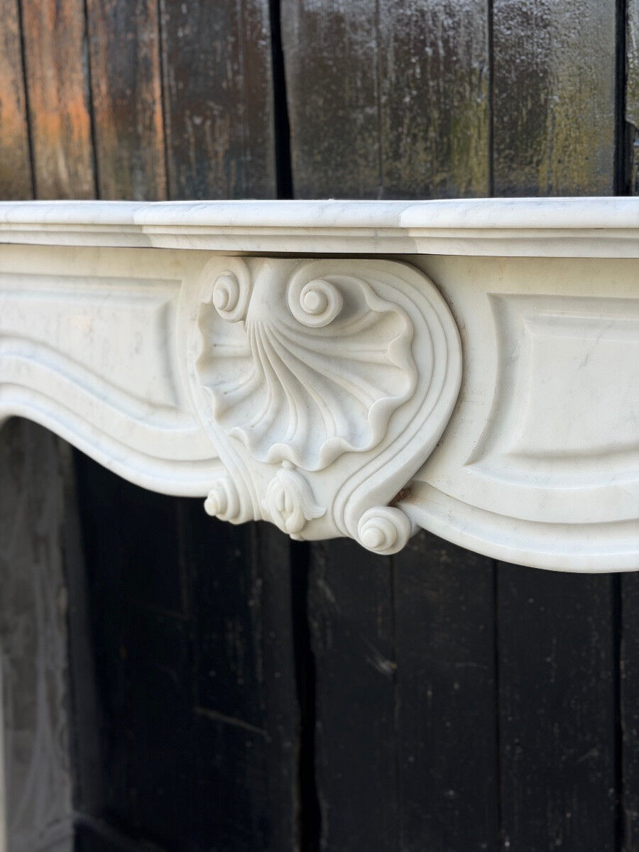 Napoleon III fireplace in white Carrara marble, circa 1880.