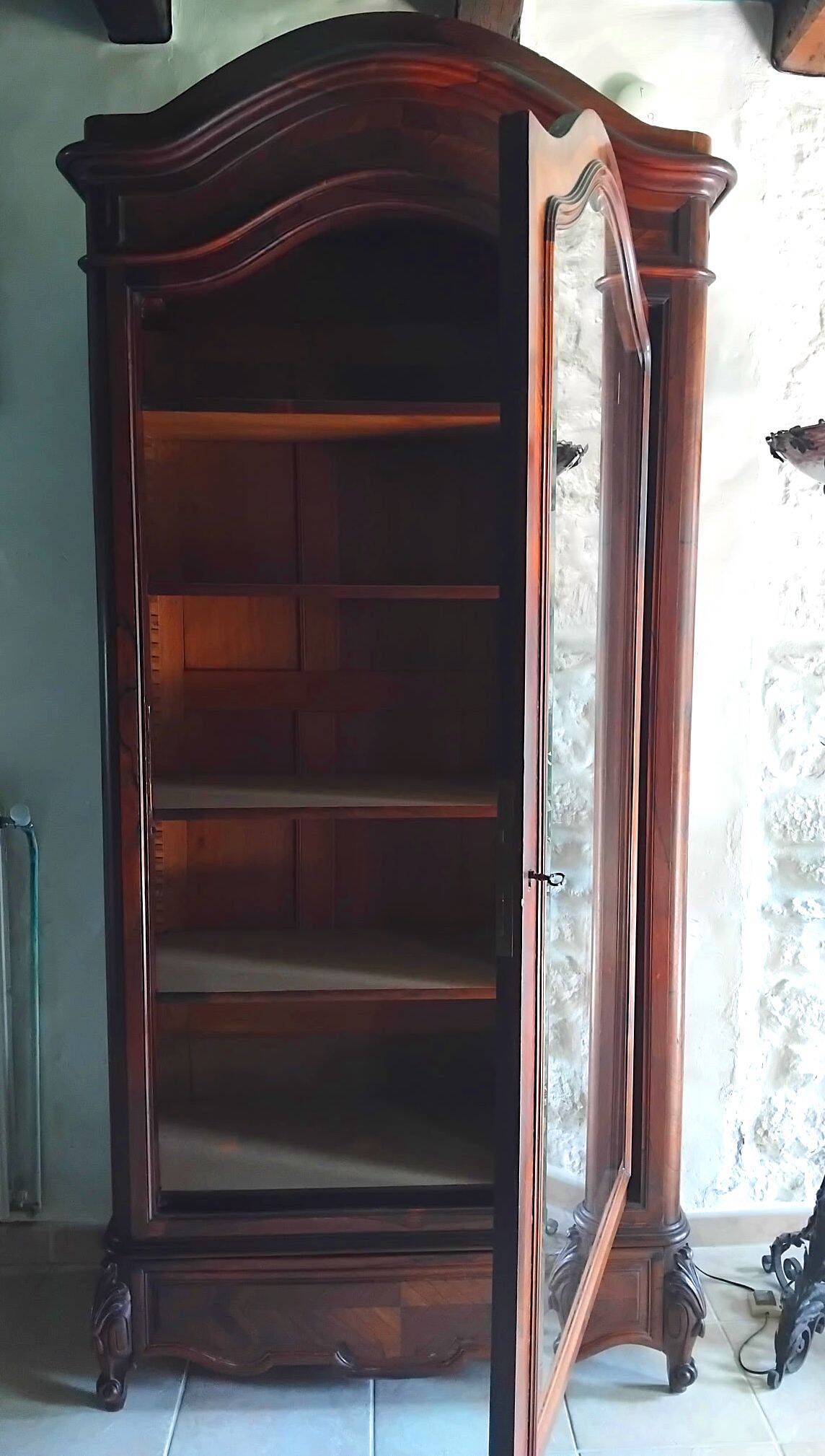 Vitrine ancienne en bois massif – 235 cm