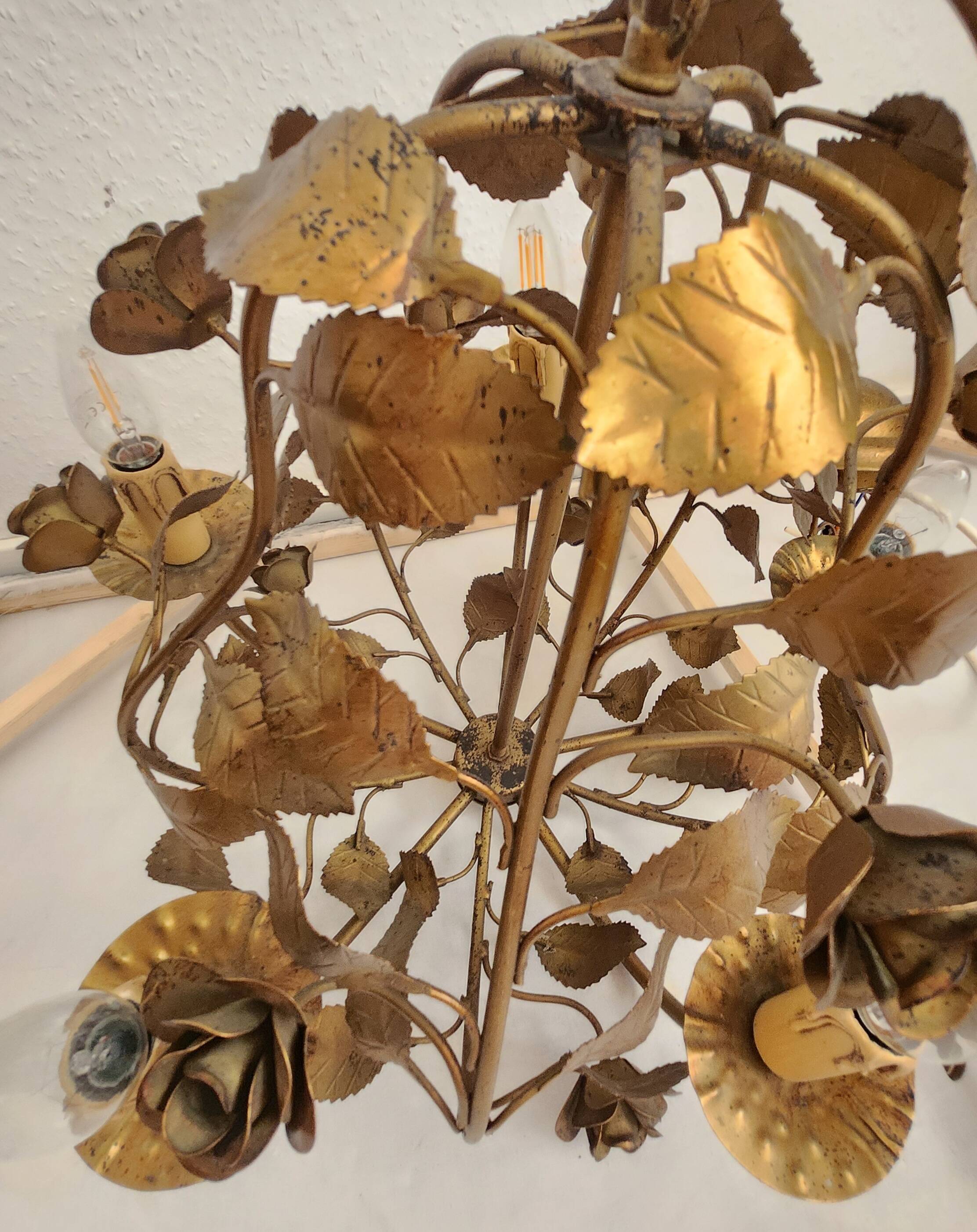 Chandelier hand-forged Hollywood Regency rose leaf decorations