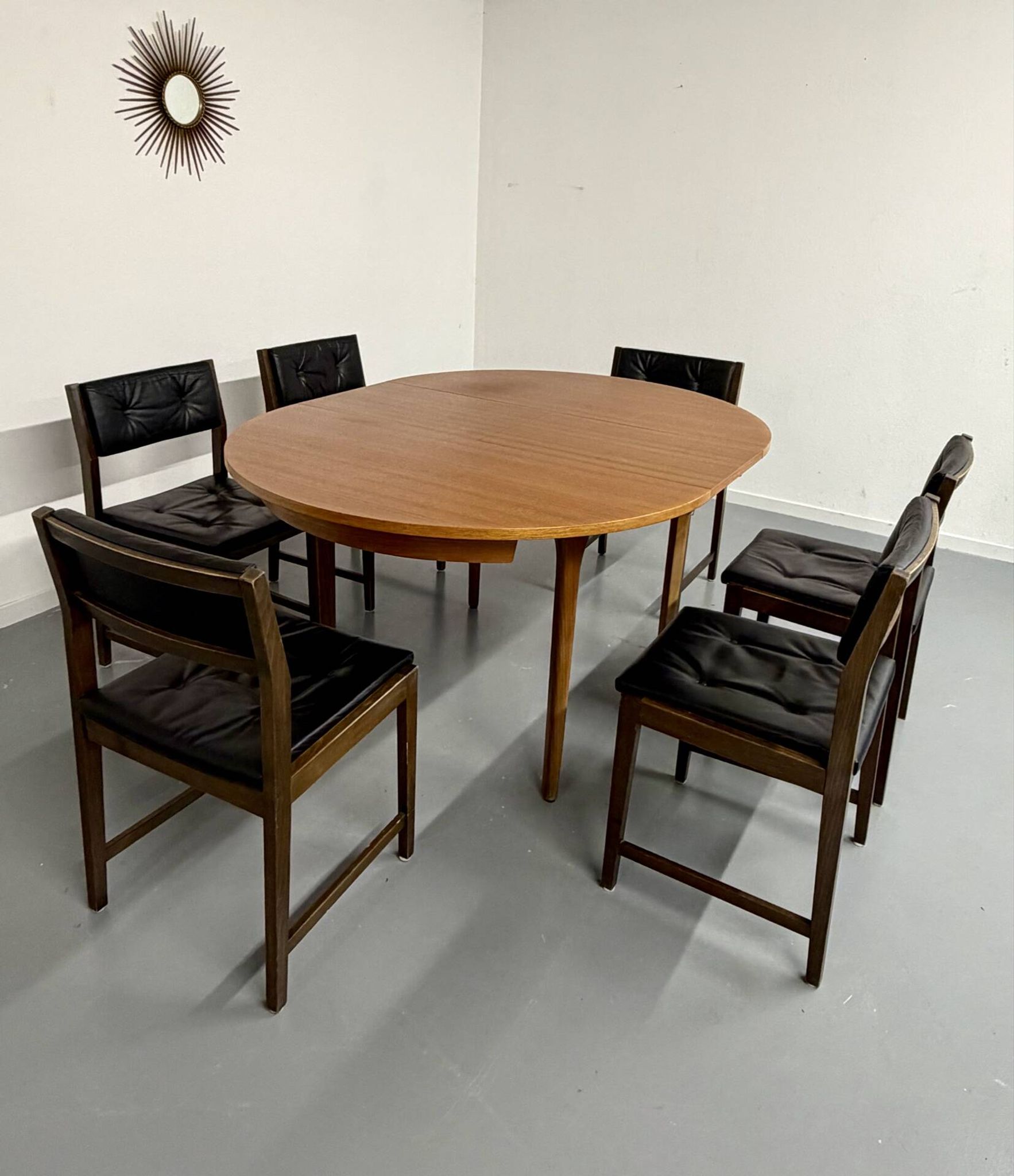 Vintage teak extendable round dining table Scandinavian design 1960s