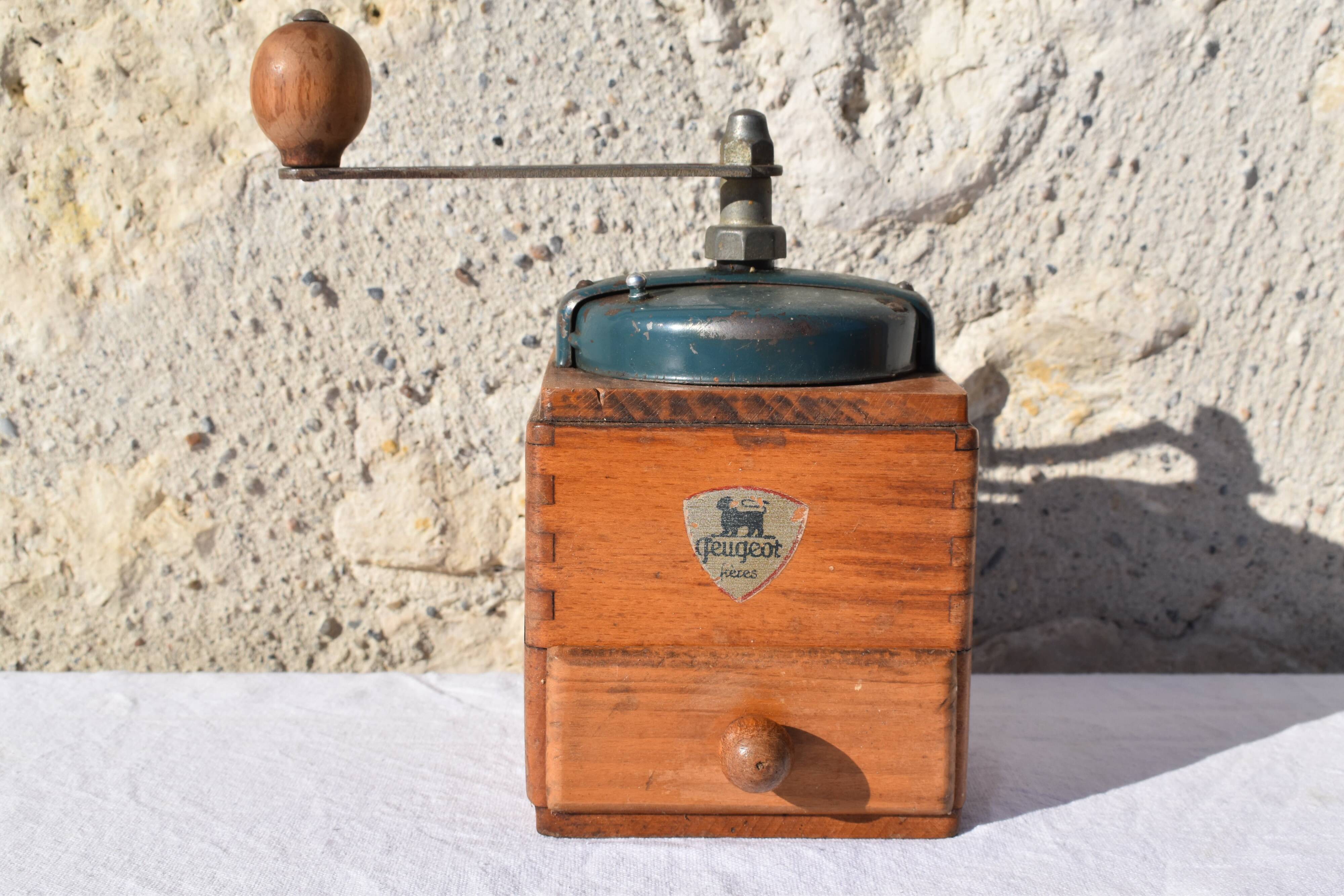 Peugeot frères coffee grinder green gray