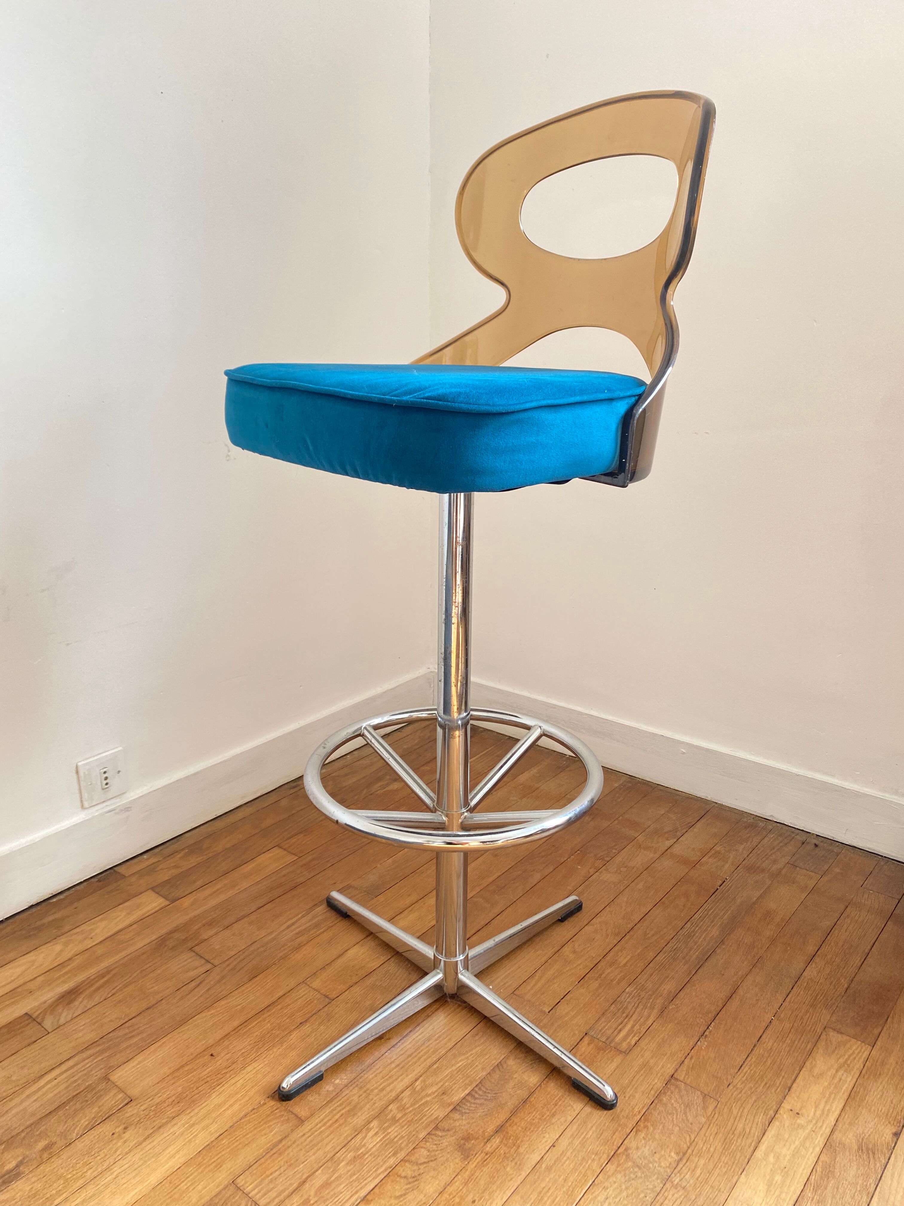 Vintage bar chair 1970